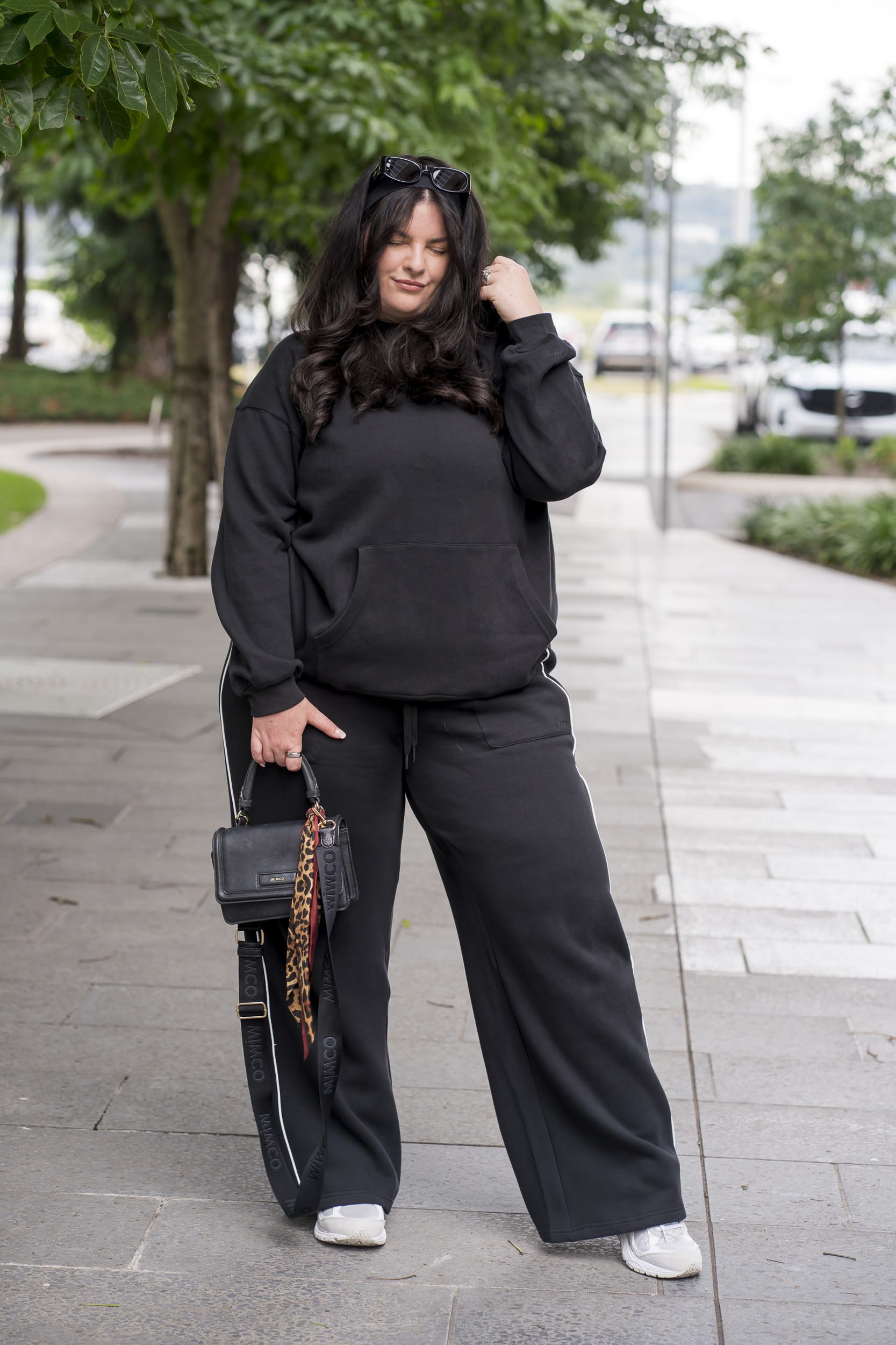 Black Basic Hoodie