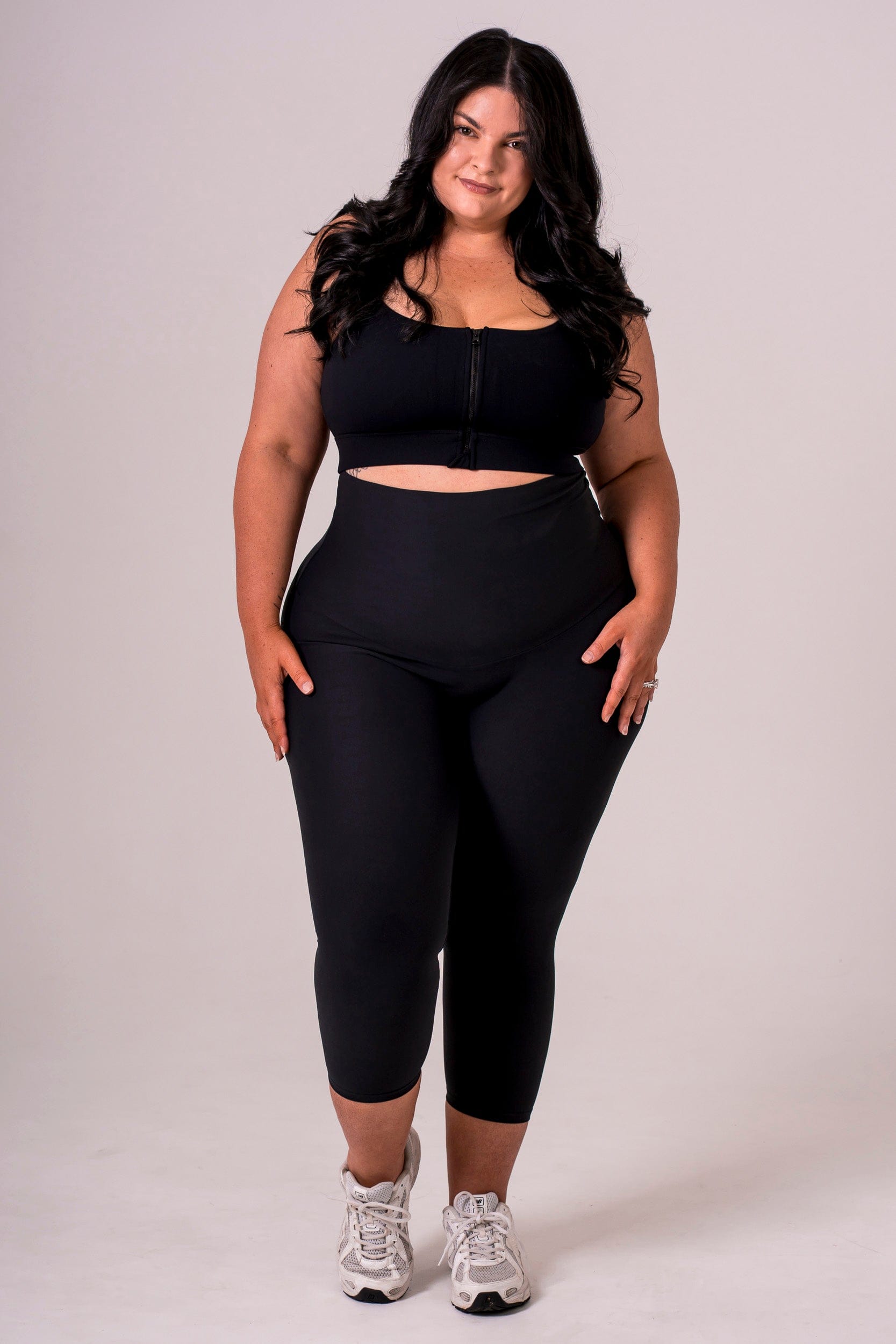 Black Dynamic Extra High Waisted Capri Leggings