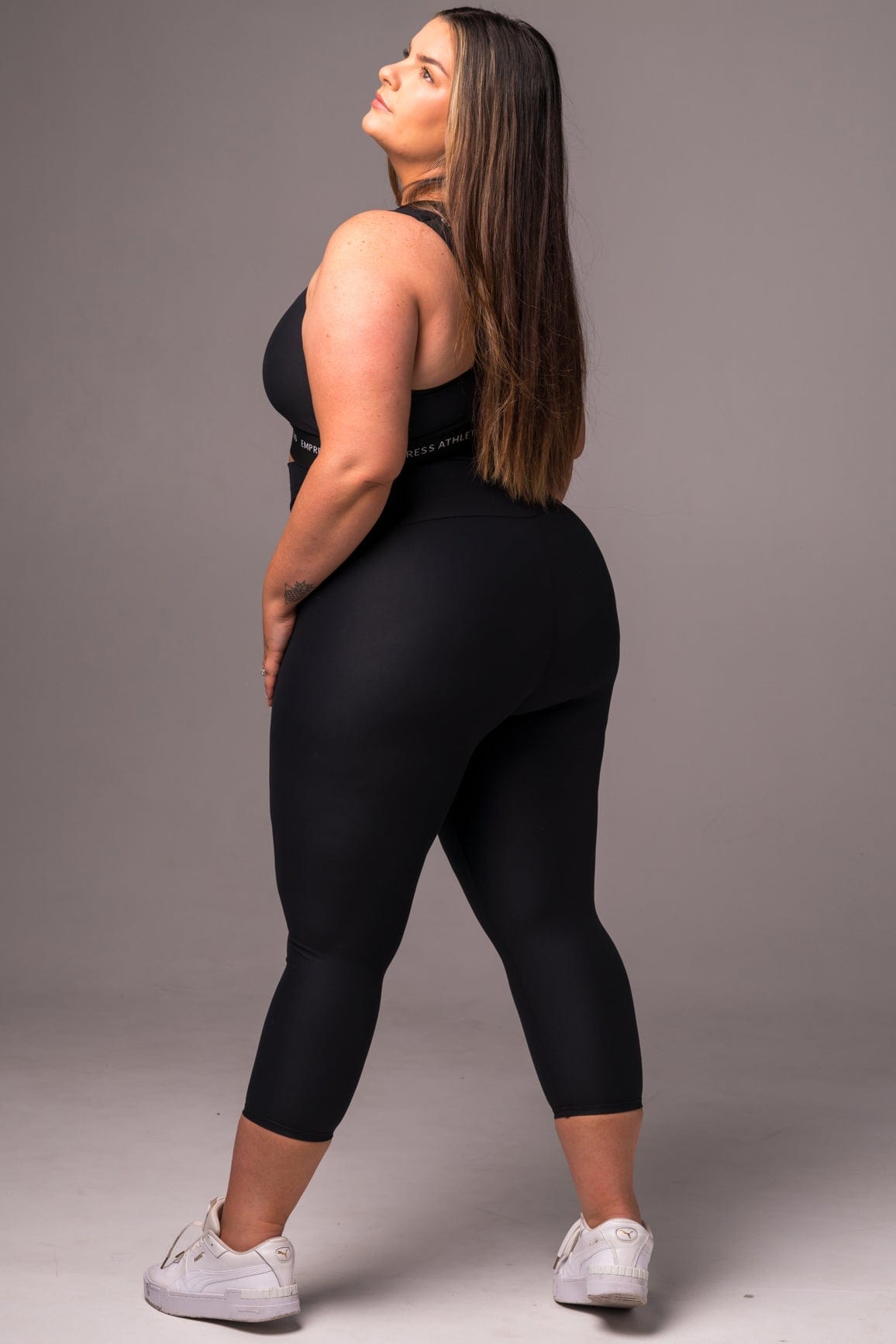 Black Dynamic Extra High Waisted Capri Leggings