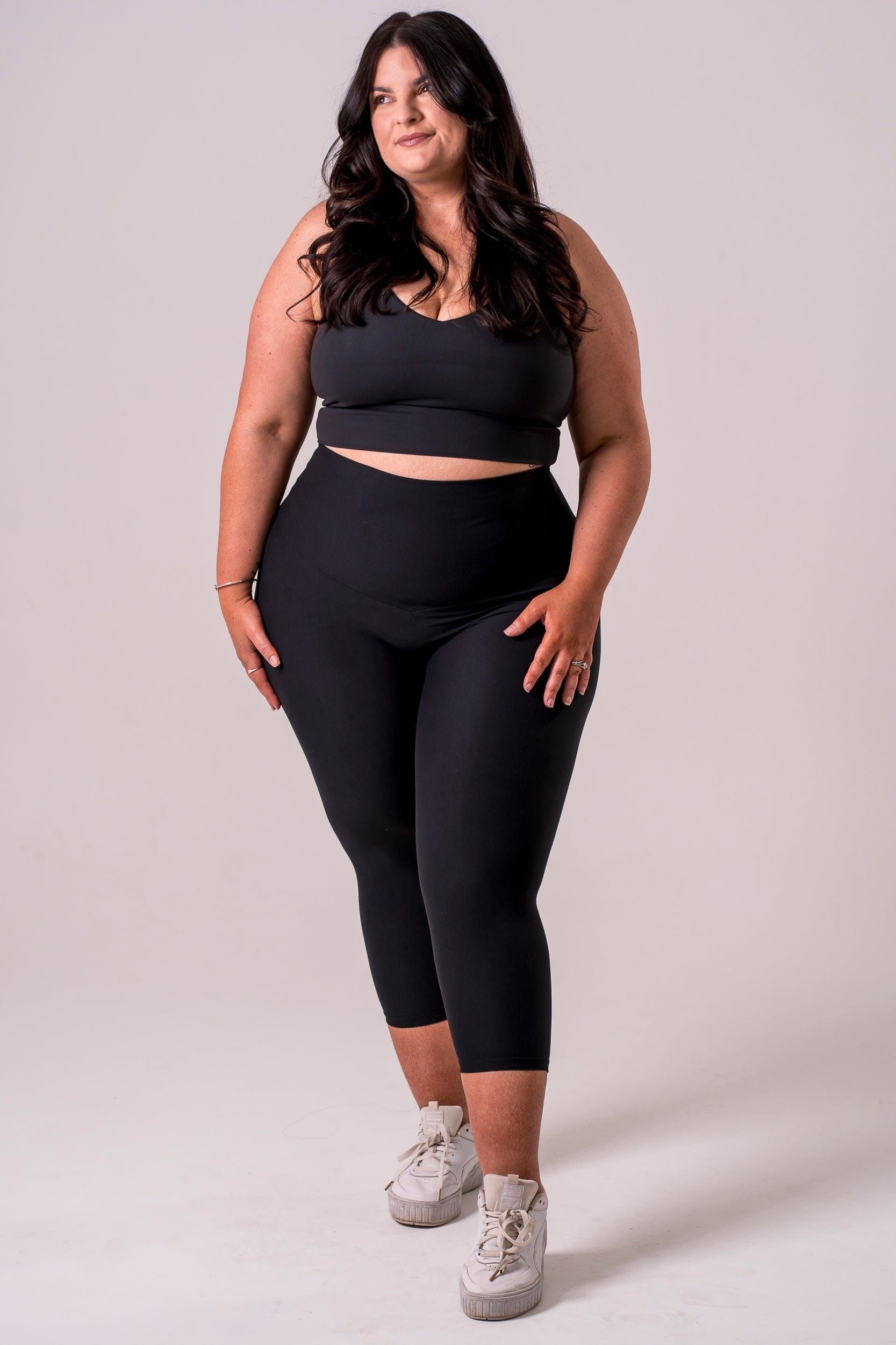 Black Dynamic High Waisted Capri Leggings