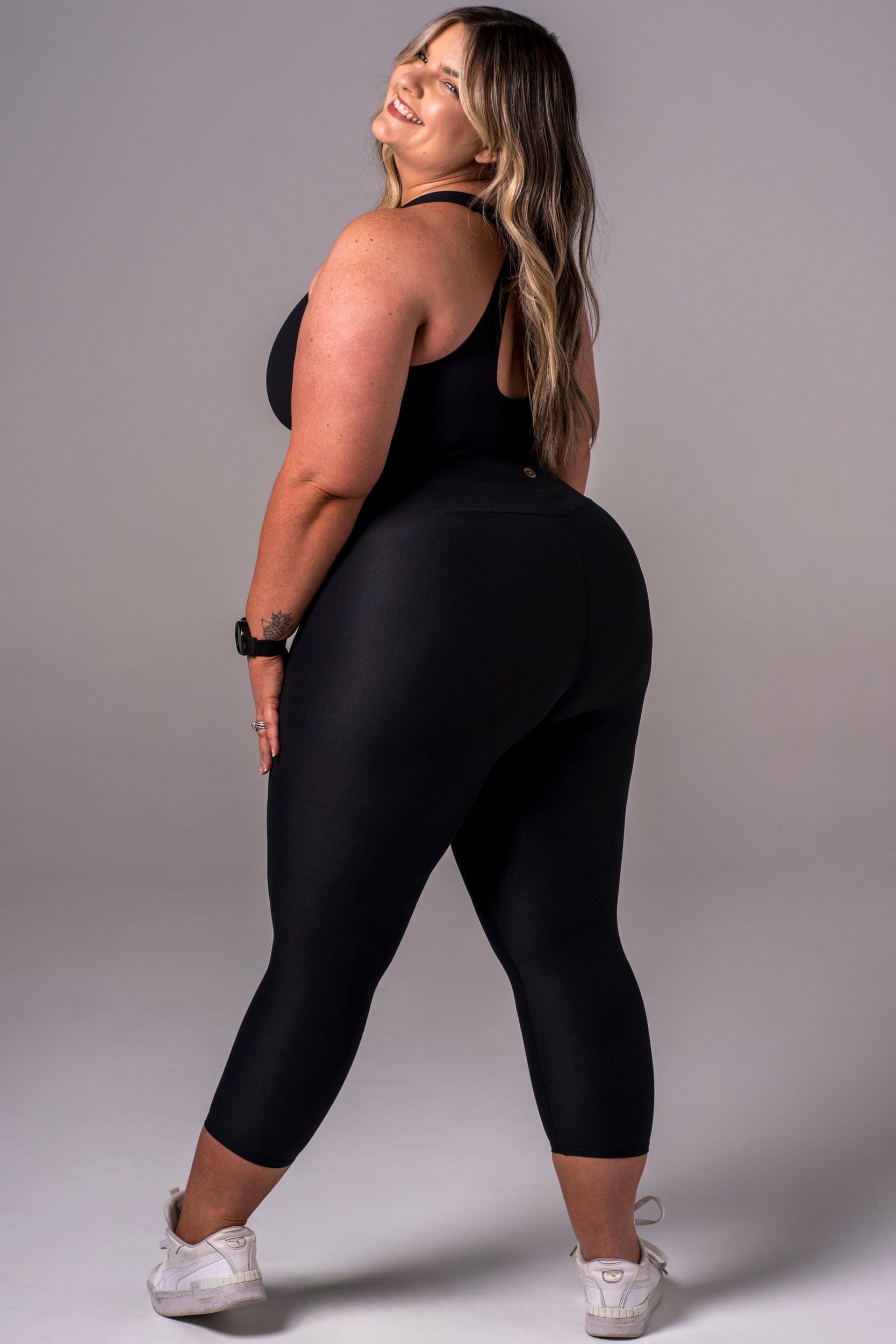 Black Dynamic High Waisted Capri Leggings