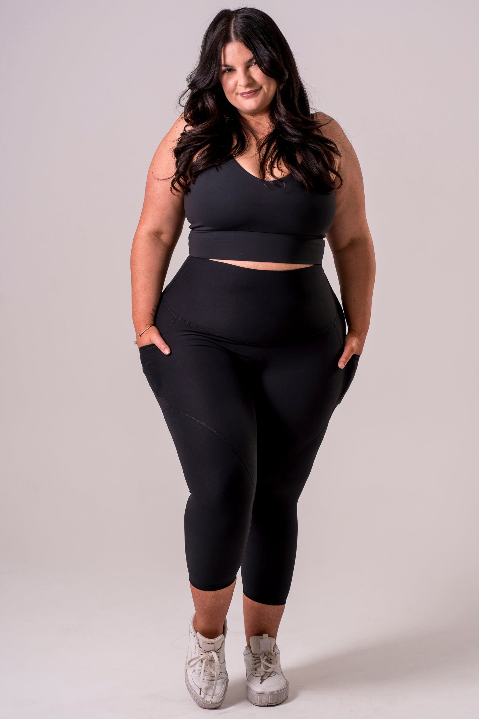Black Dynamic High Waisted Pocket Shaper Capri Leggings