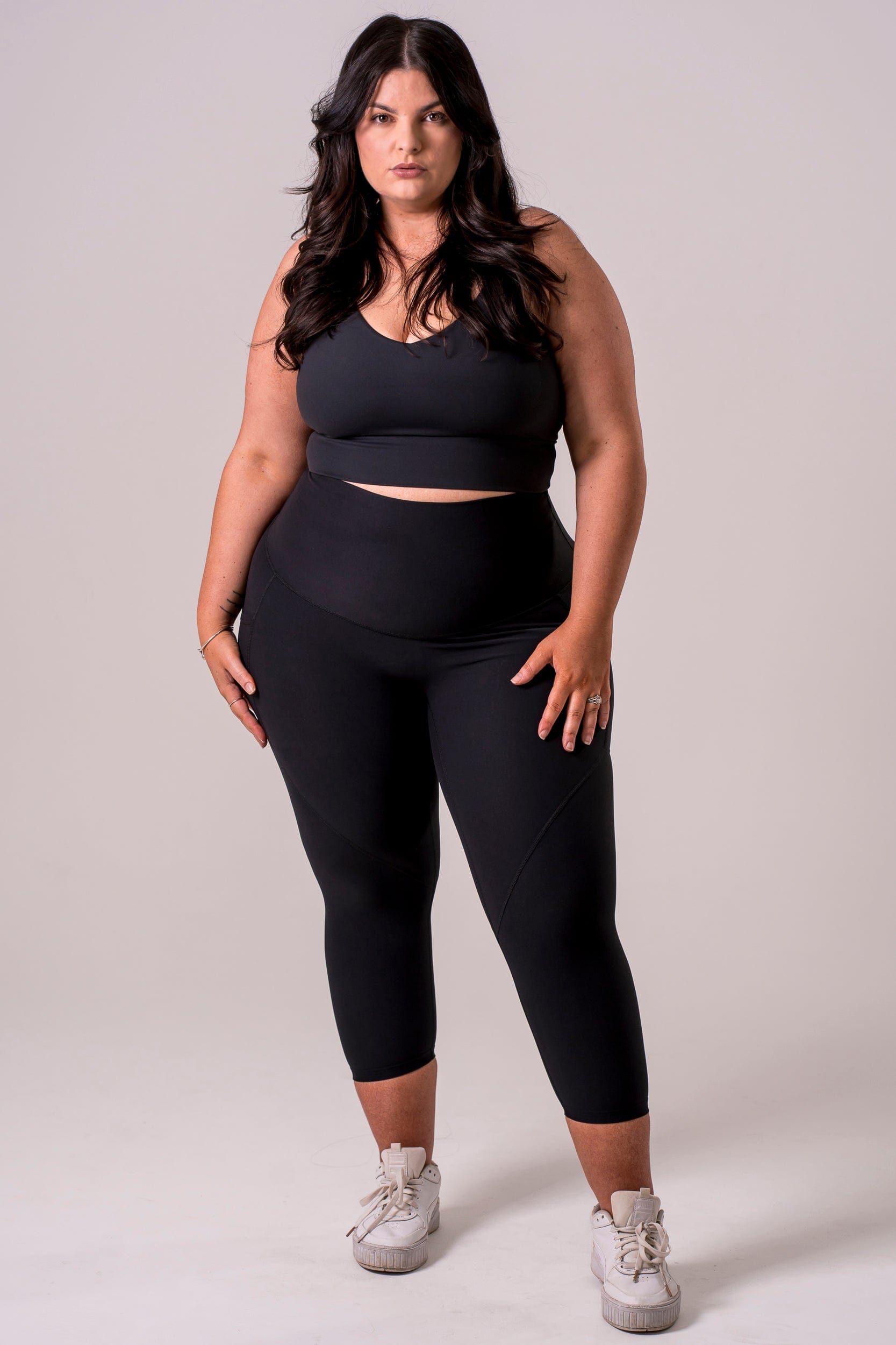 Black Dynamic High Waisted Pocket Shaper Capri Leggings