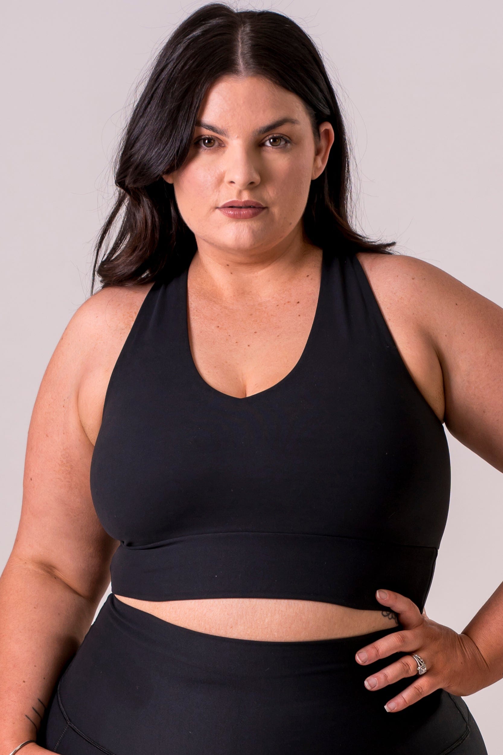 Black Dynamic Sports Crop