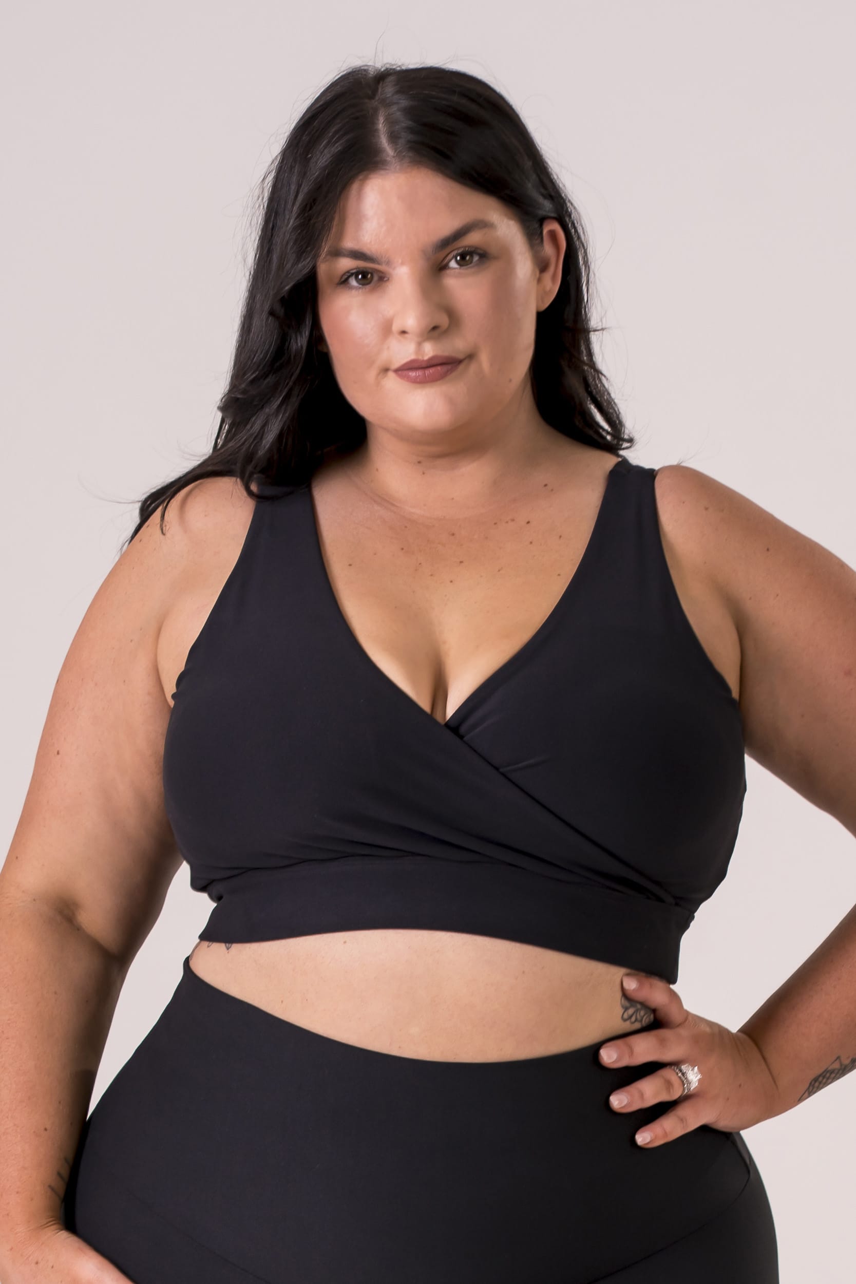 Black Dynamic Vida Crop