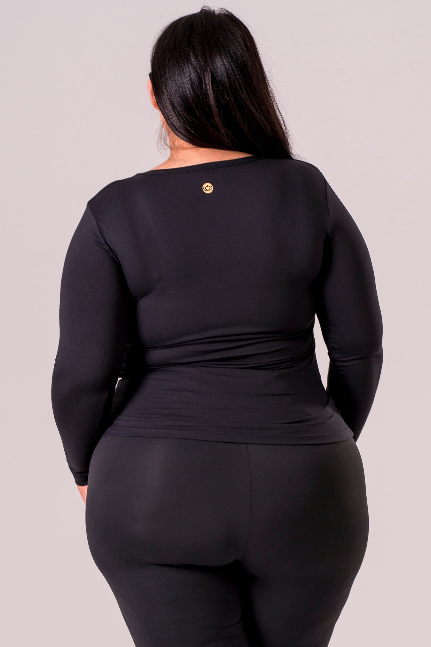 Black Fitted Scoop Neck Long Sleeve Tee