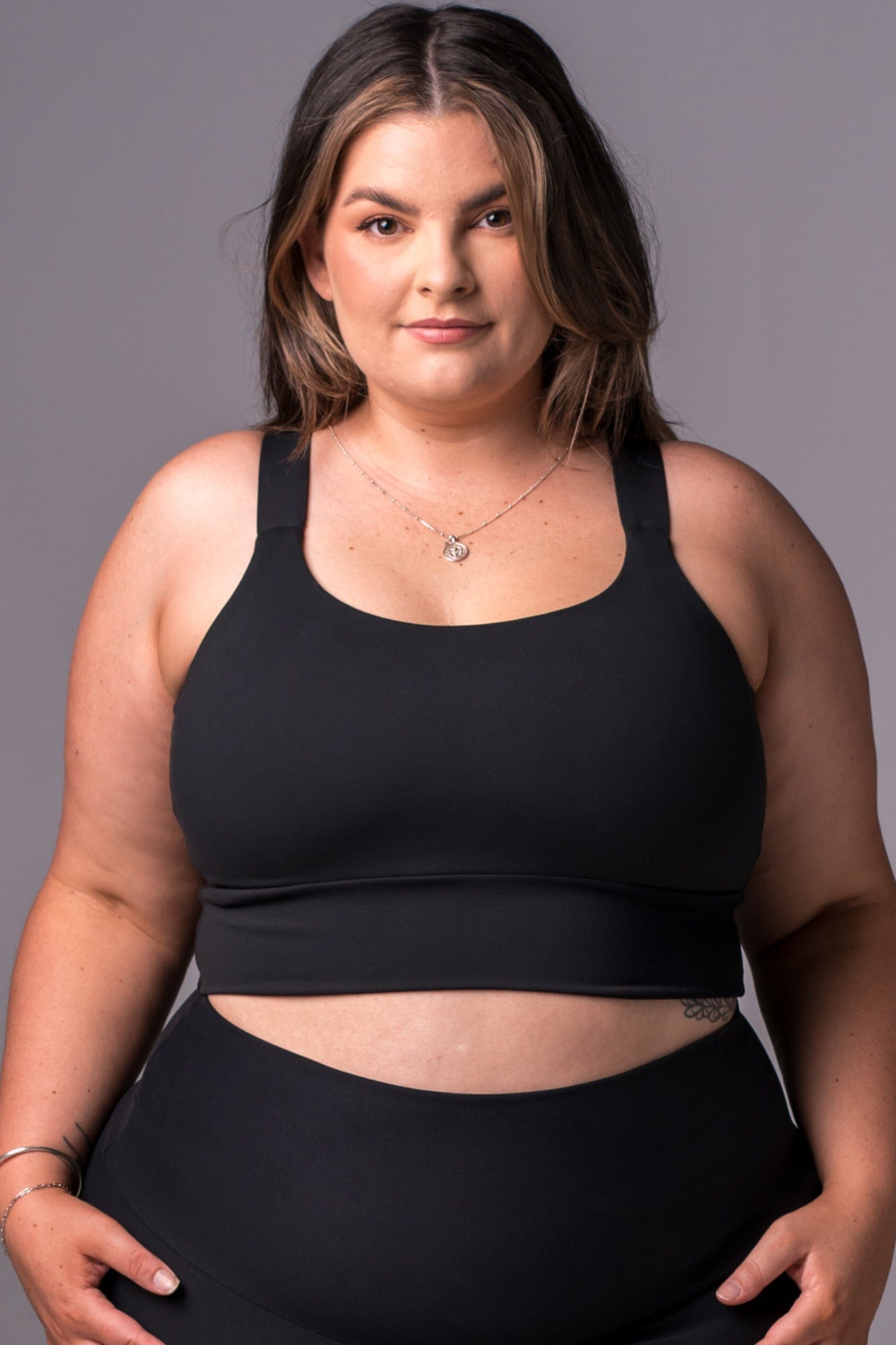 Black Regal Luxe Yoga Crop