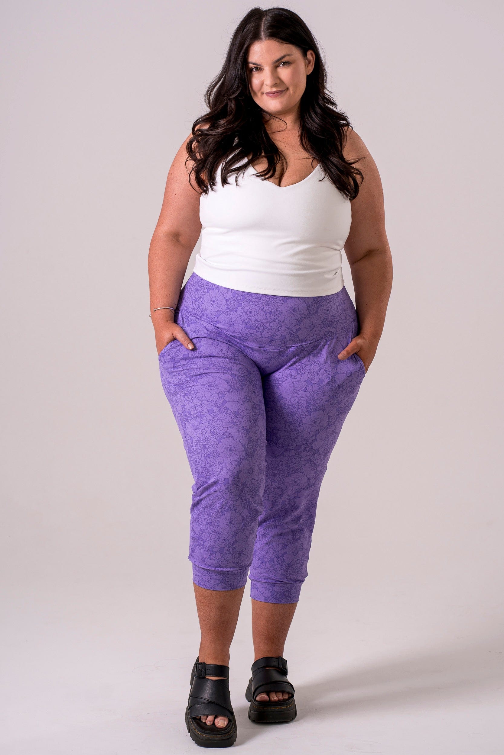 Blossom Luxe Capri Jogger