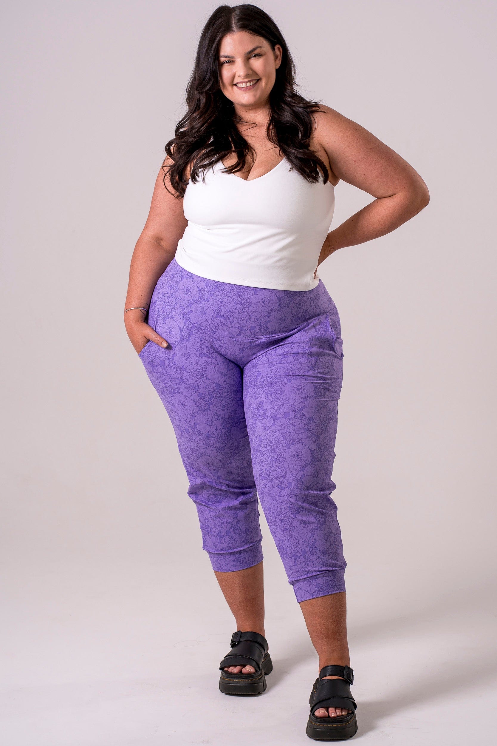 Blossom Luxe Capri Jogger