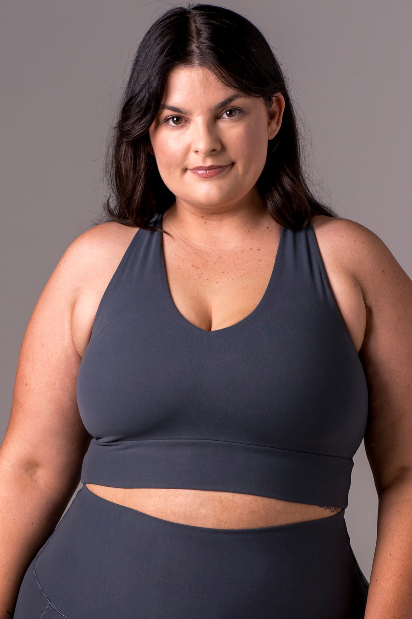 Charcoal Dynamic Sports Crop