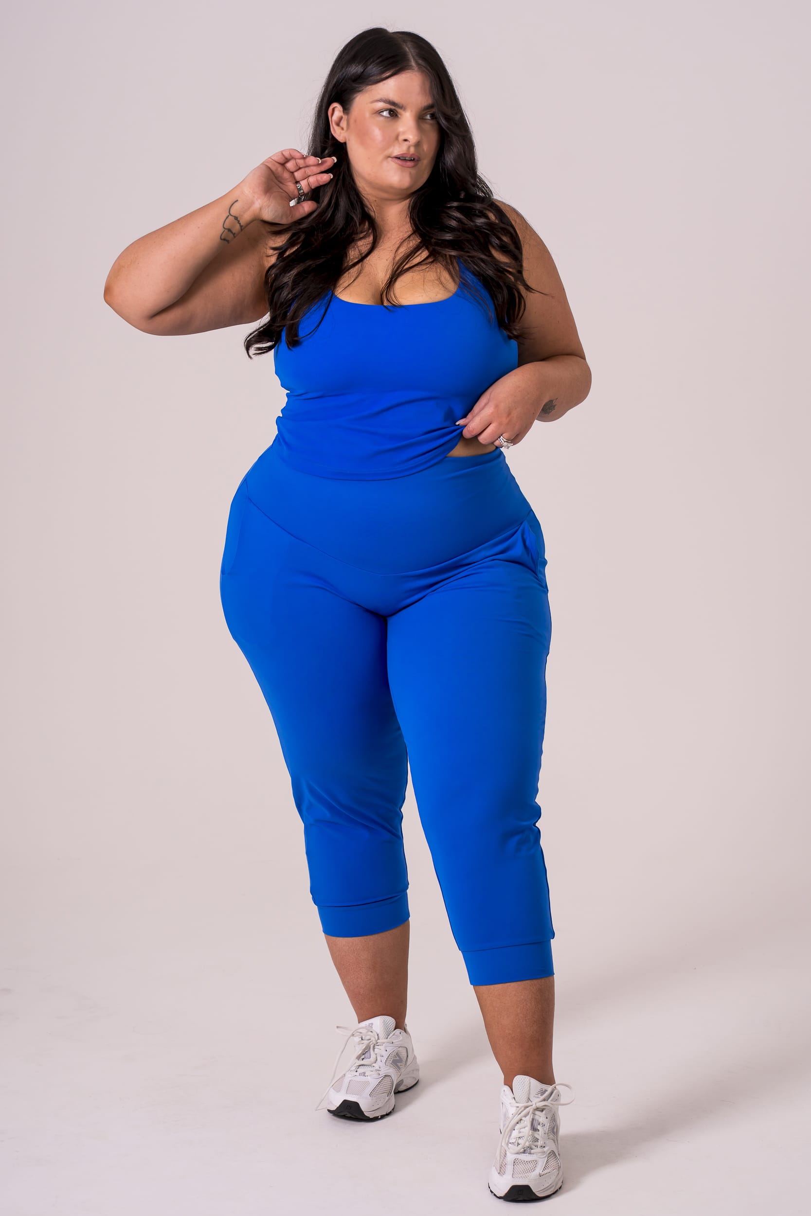 Electric Luxe Capri Jogger