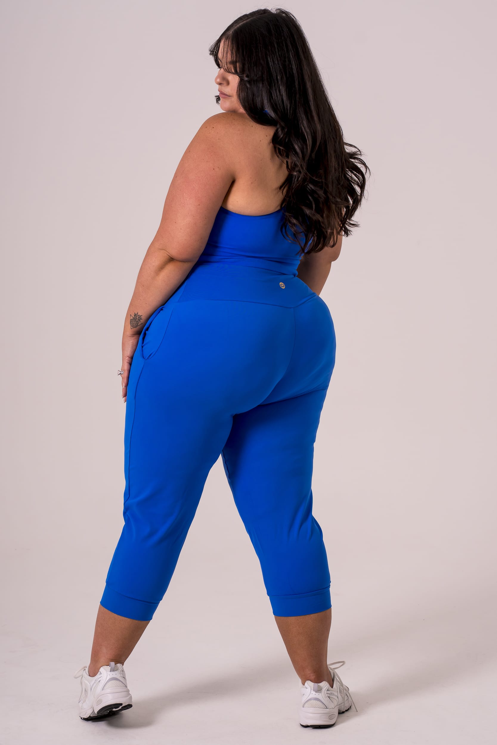 Electric Luxe Capri Jogger