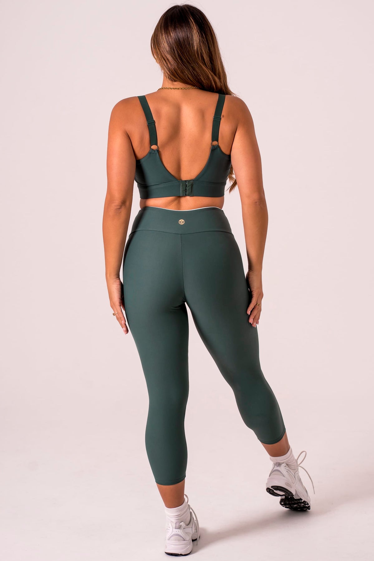 Emerald Duo Dynamic V Band Capri Leggings