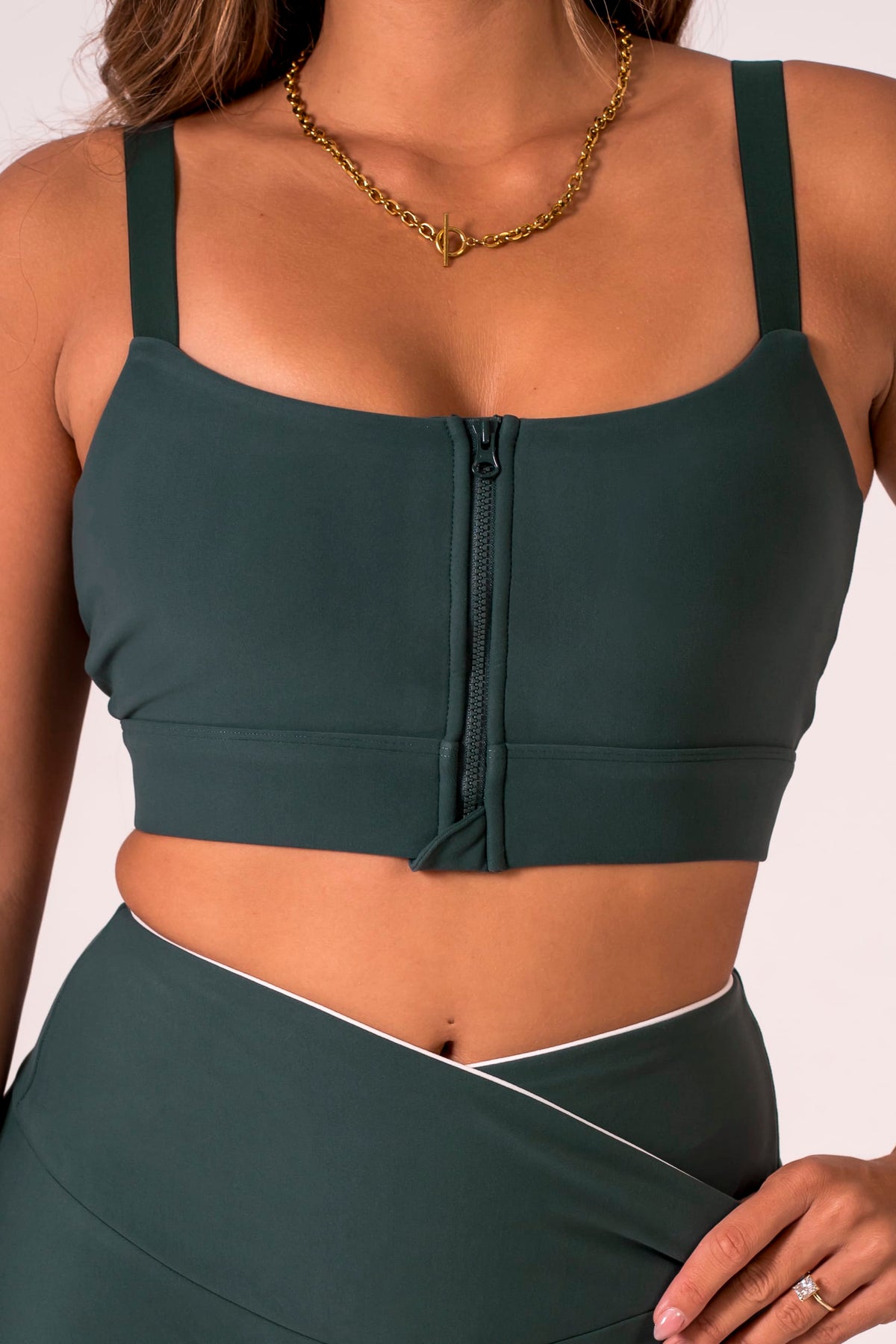 Emerald Dynamic Zara Crop