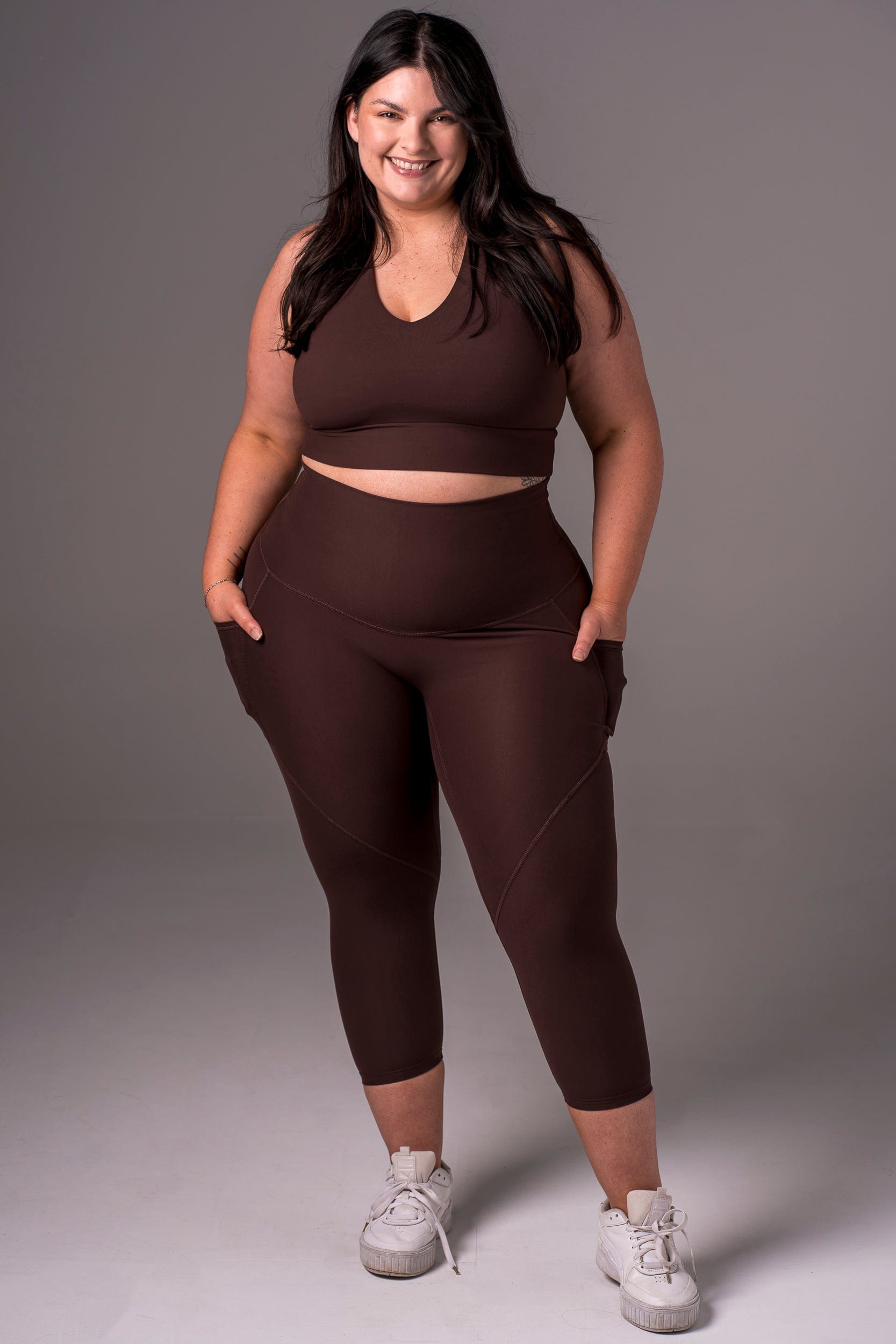Espresso Dynamic High Waisted Pocket Shaper Capri Leggings