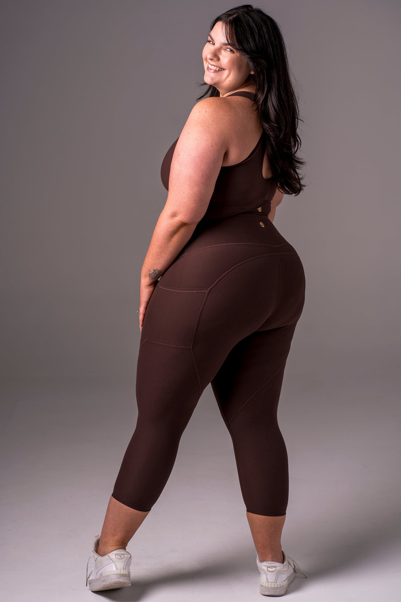 Espresso Dynamic High Waisted Pocket Shaper Capri Leggings