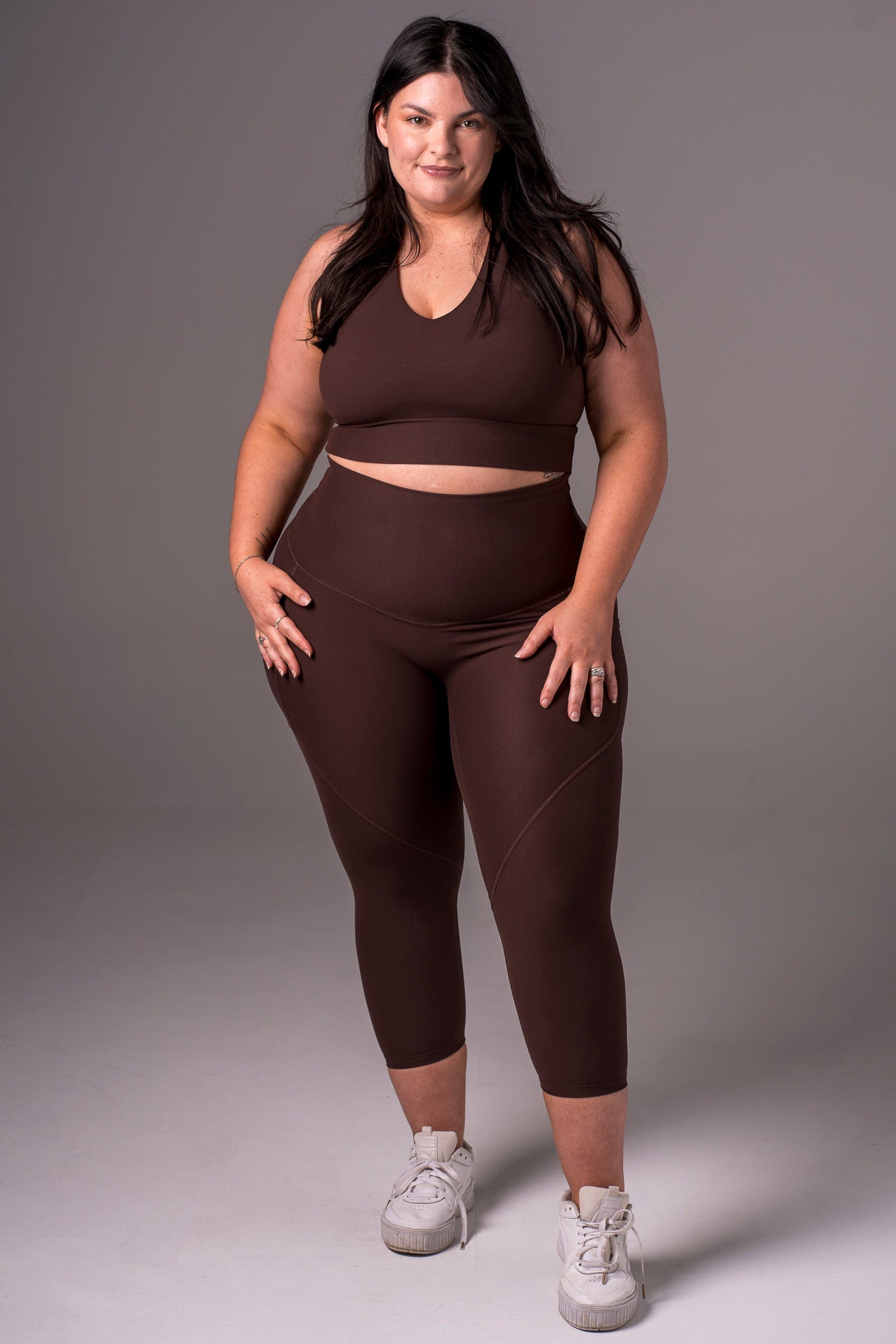 Espresso Dynamic High Waisted Pocket Shaper Capri Leggings