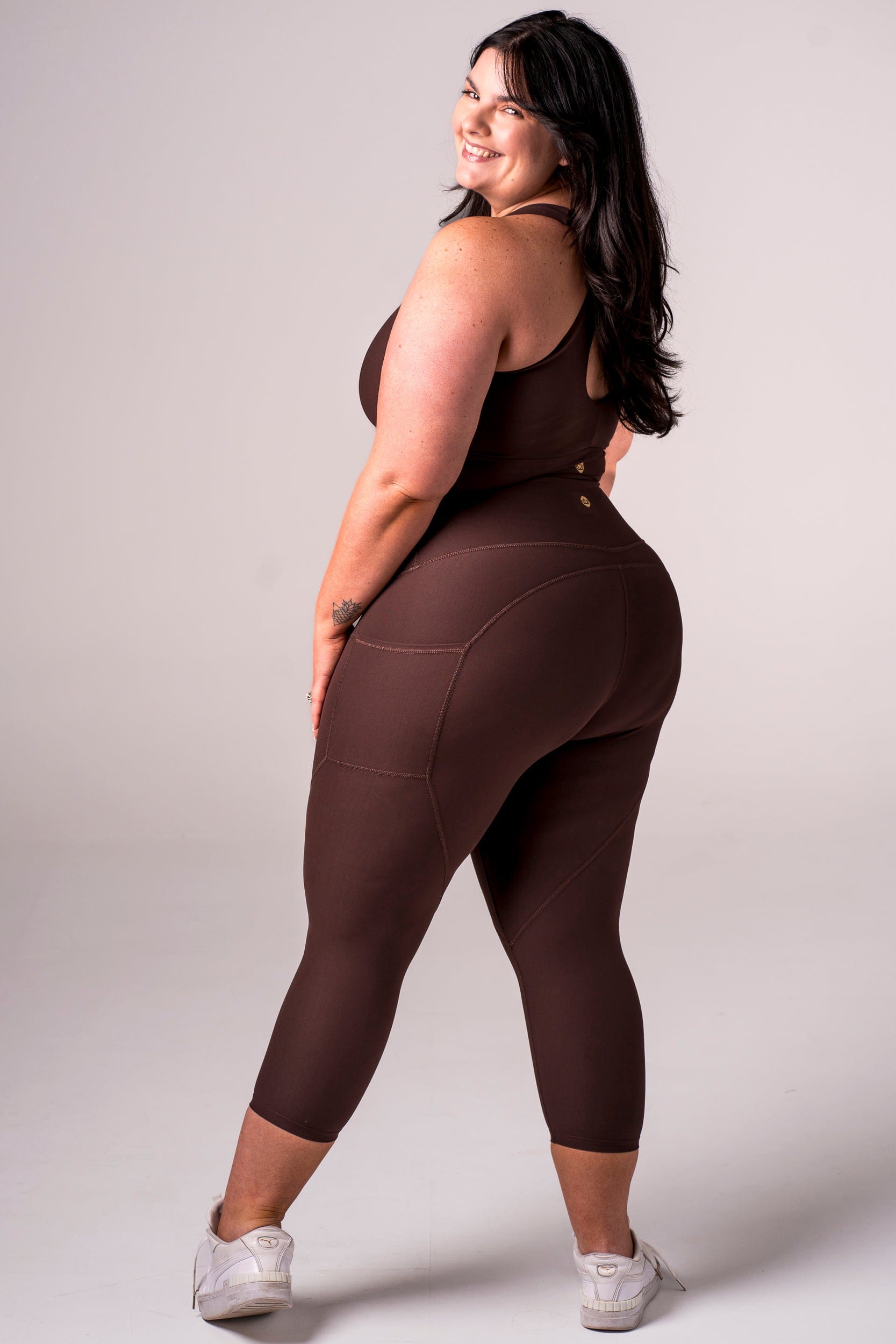 Espresso Dynamic High Waisted Pocket Shaper Capri Leggings