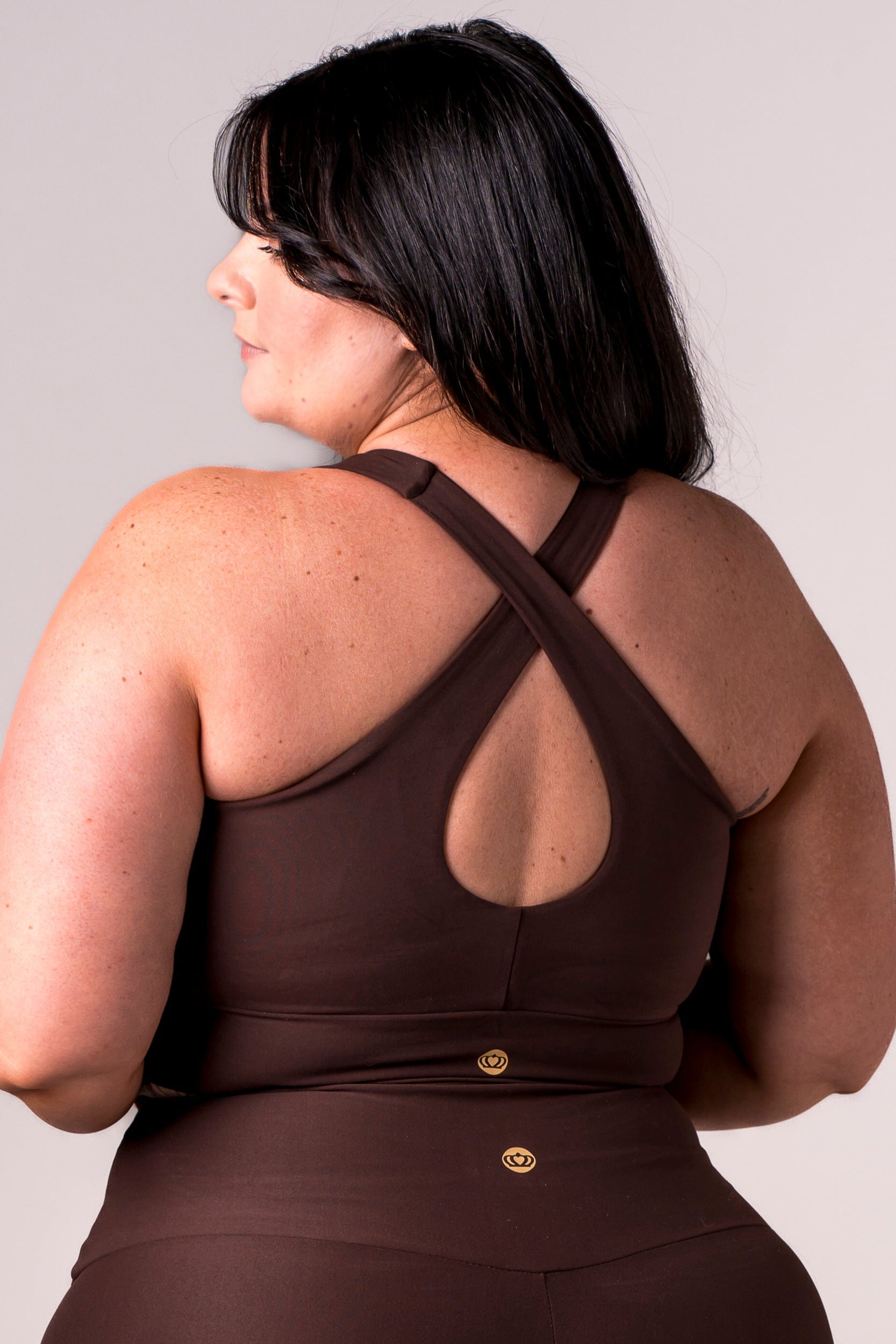Espresso Dynamic Sports Crop