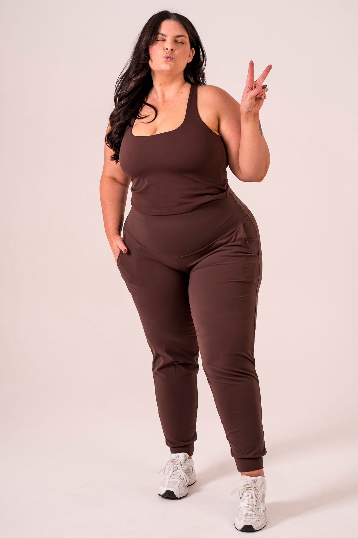 Espresso Luxe Long Jogger