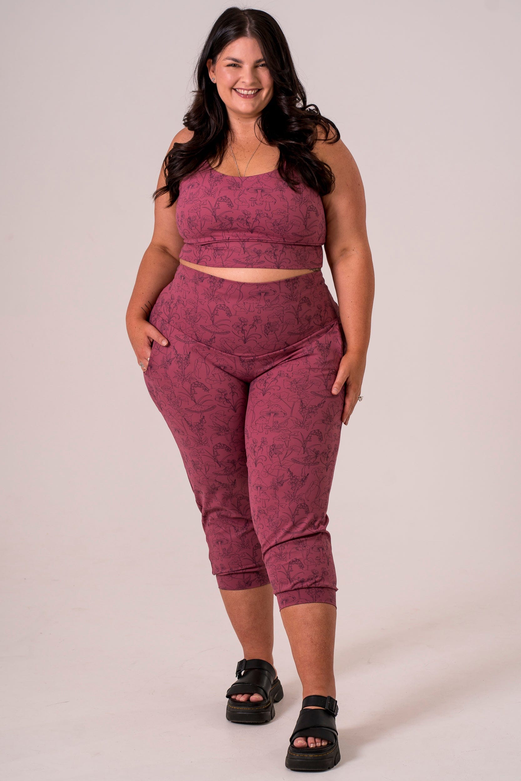 Fairy Garden Luxe Capri Jogger