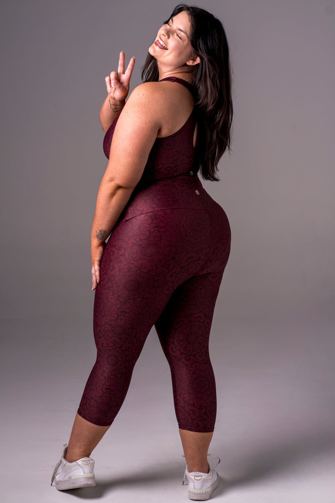 Mandala Dynamic Extra High Waisted Capri Leggings