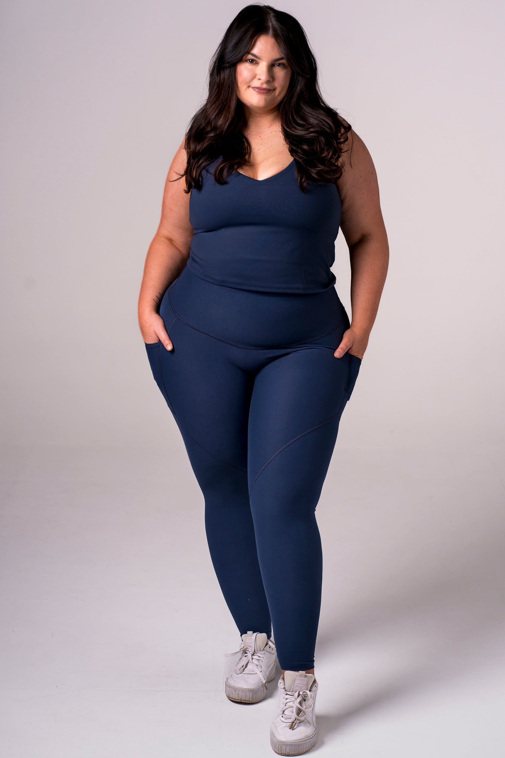 Midnight Dynamic High Waisted Pocket Shaper Ankle Biter Leggings