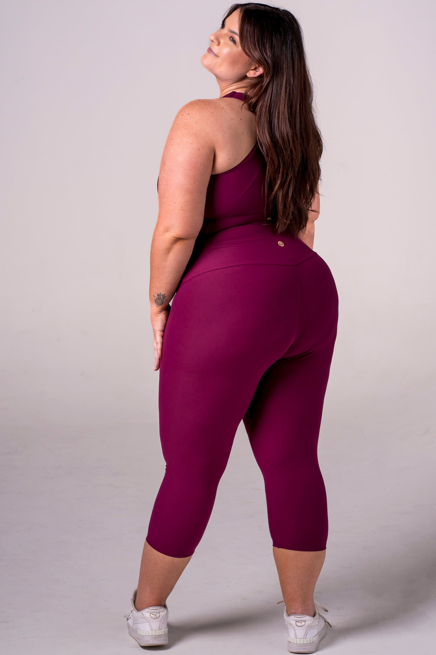 Mulberry Dynamic High Waisted Capri Leggings