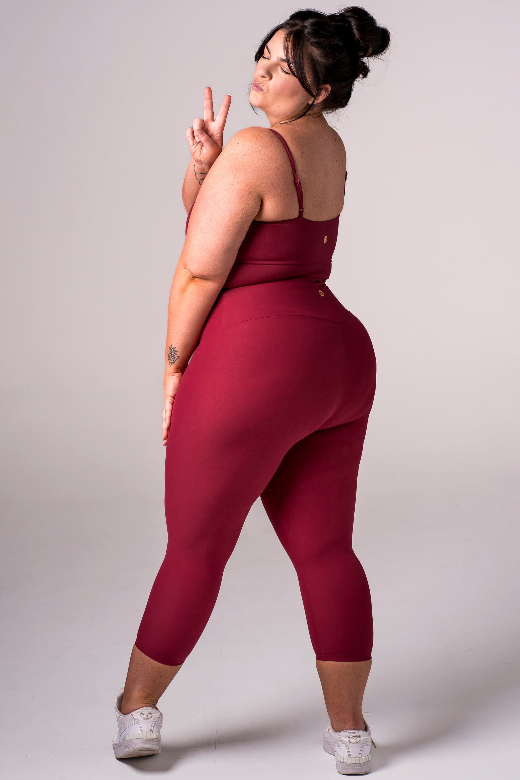 Scarlet Dynamic High Waisted Capri Leggings