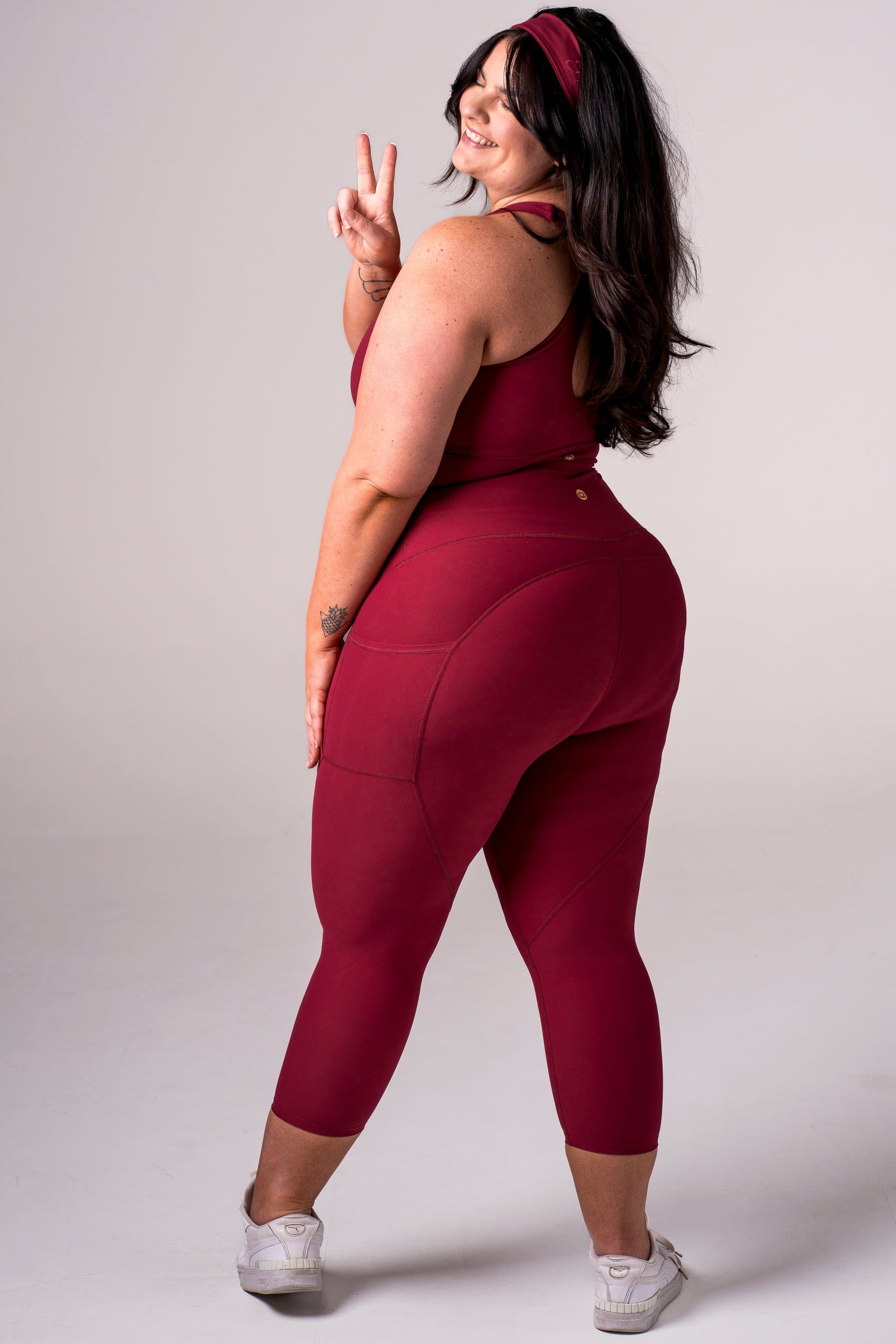 Scarlet Dynamic High Waisted Pocket Shaper Capri Leggings