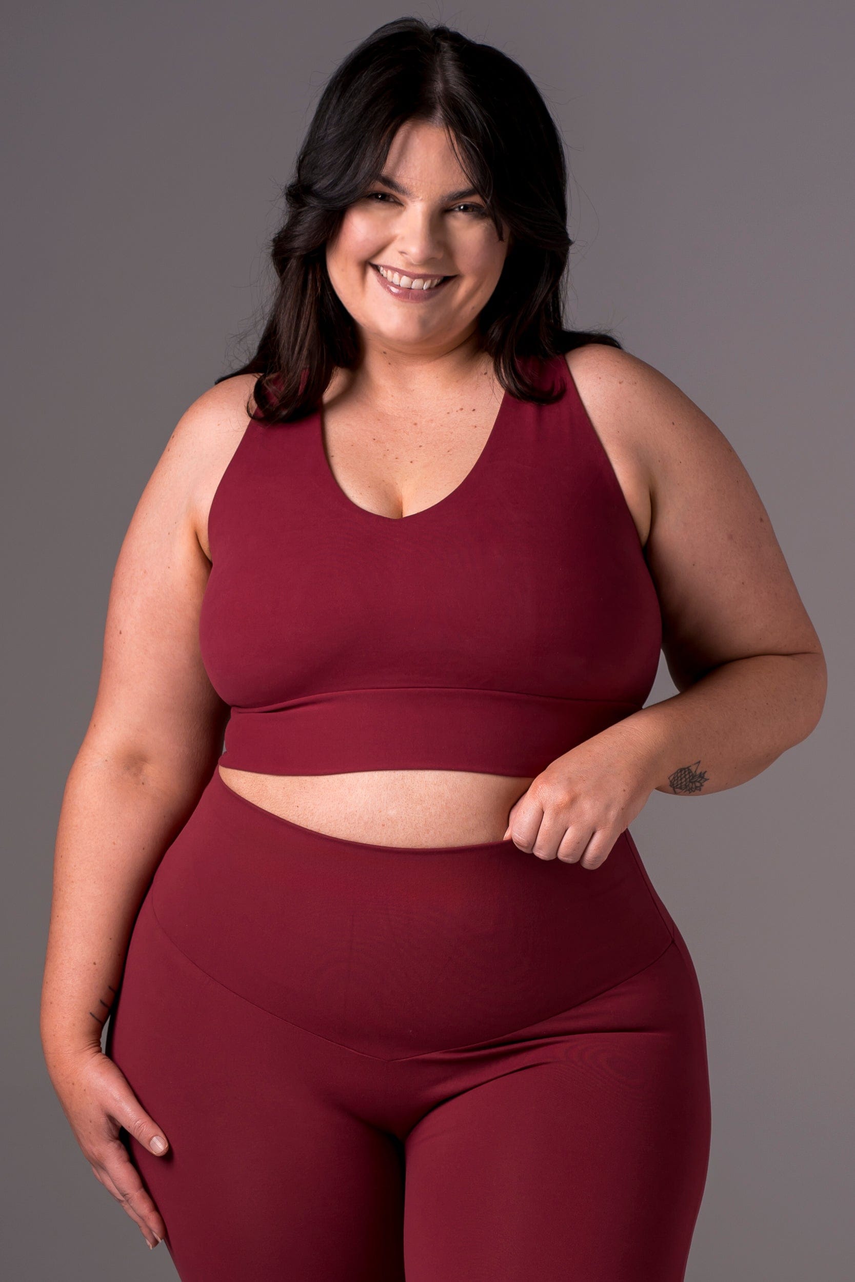 Scarlet Dynamic Sports Crop