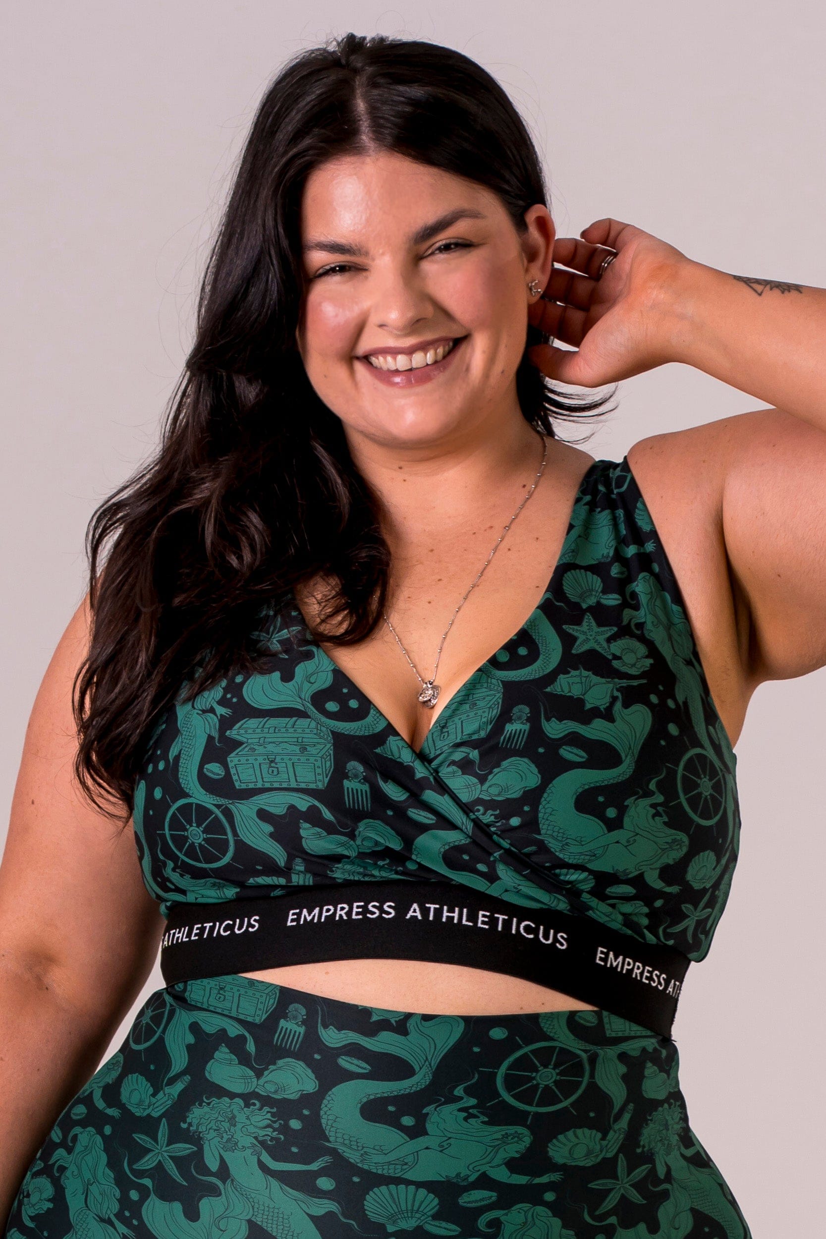 Siren Dynamic V Front Crop