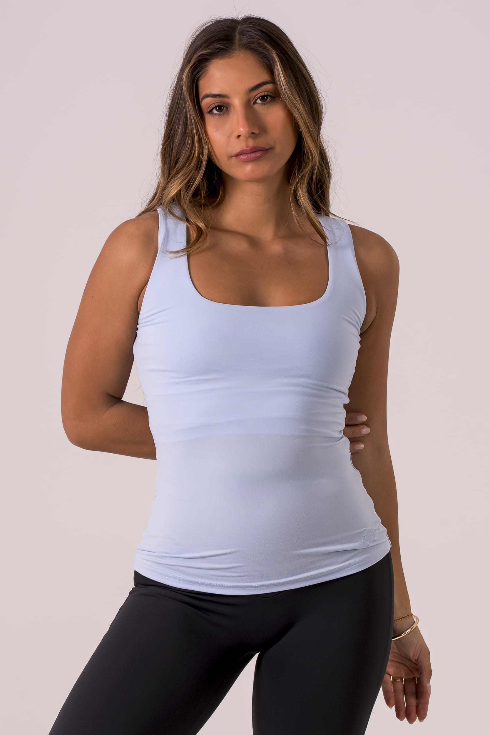 Sky Built-In Reversible Tank