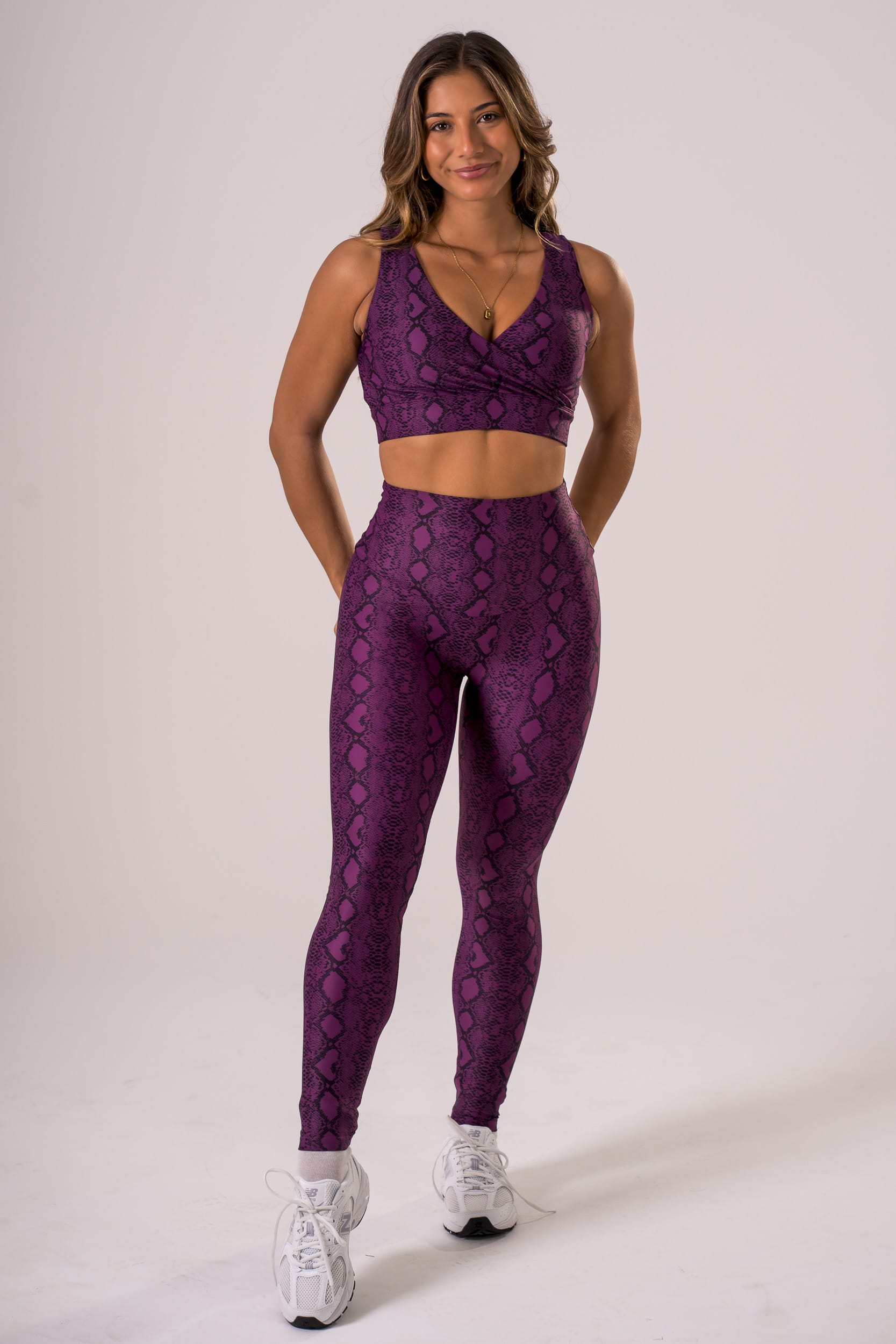 Venom Dynamic High Waisted Ankle Biter Leggings