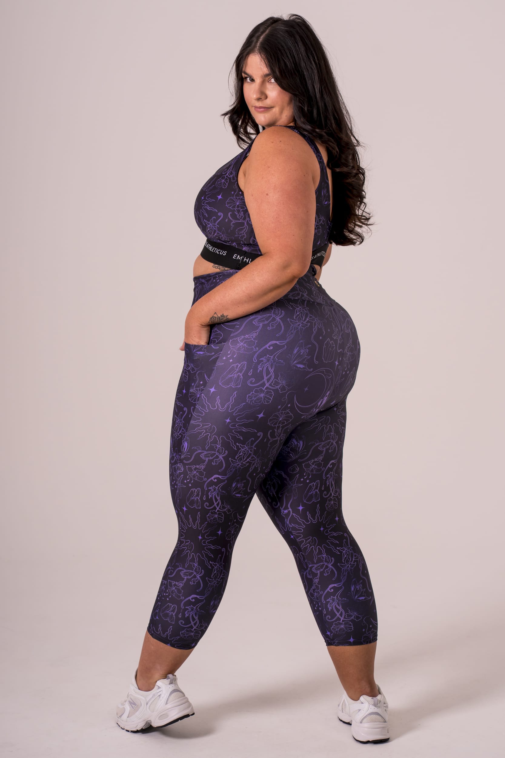 Afterglow Dynamic High Waisted Pocket Capri Leggings