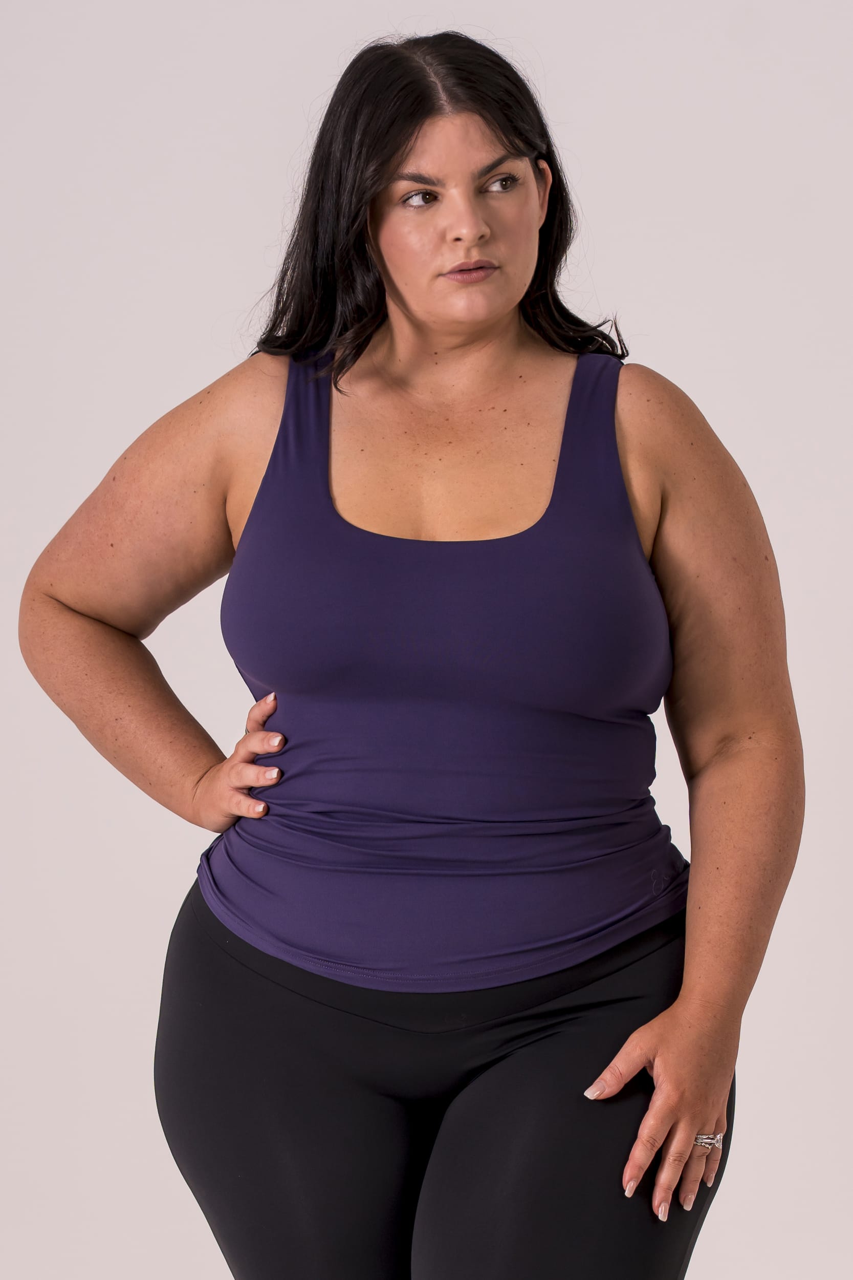 Amethyst Built-In Reversible Tank