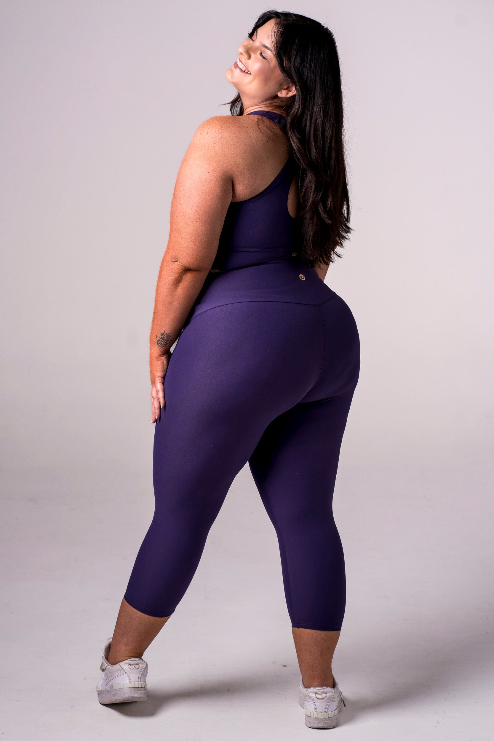 Amethyst Dynamic High Waisted Capri Leggings