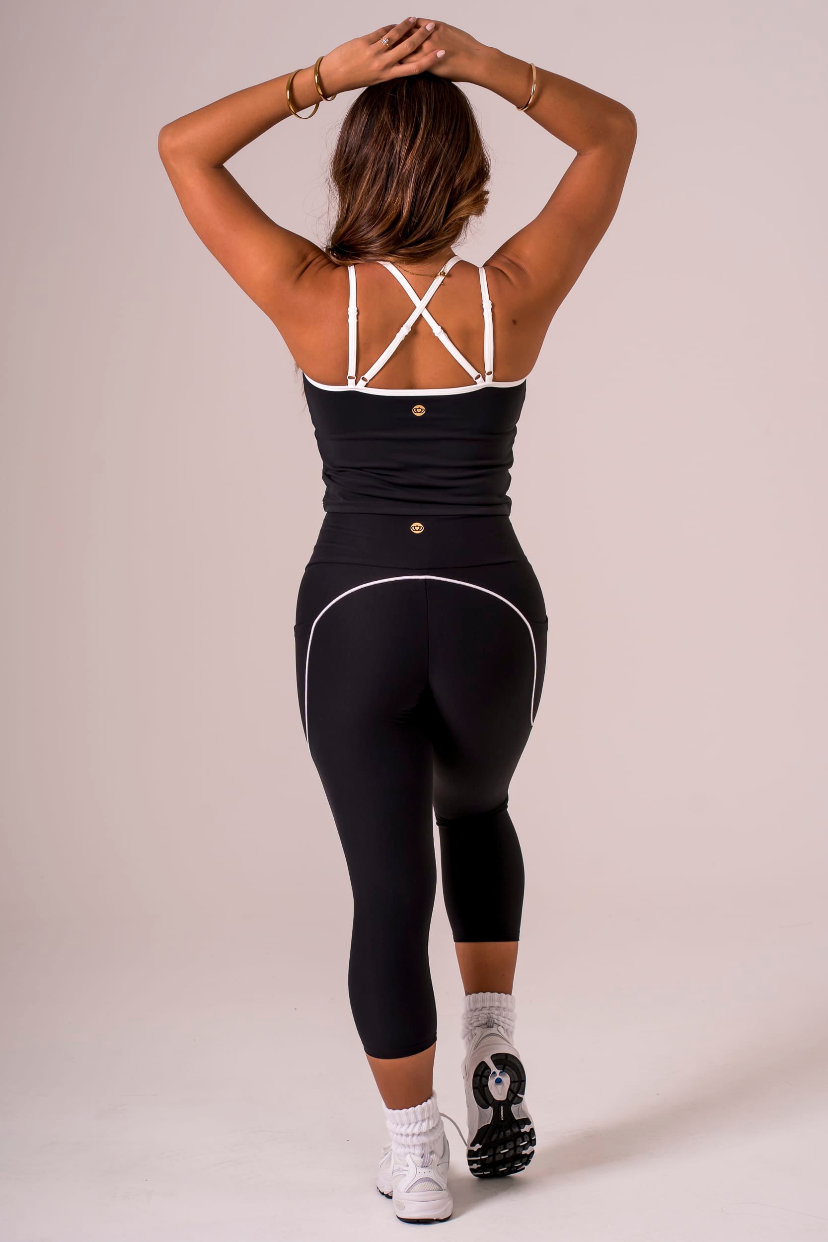 Black Duo Dynamic Pocket Curve Capri