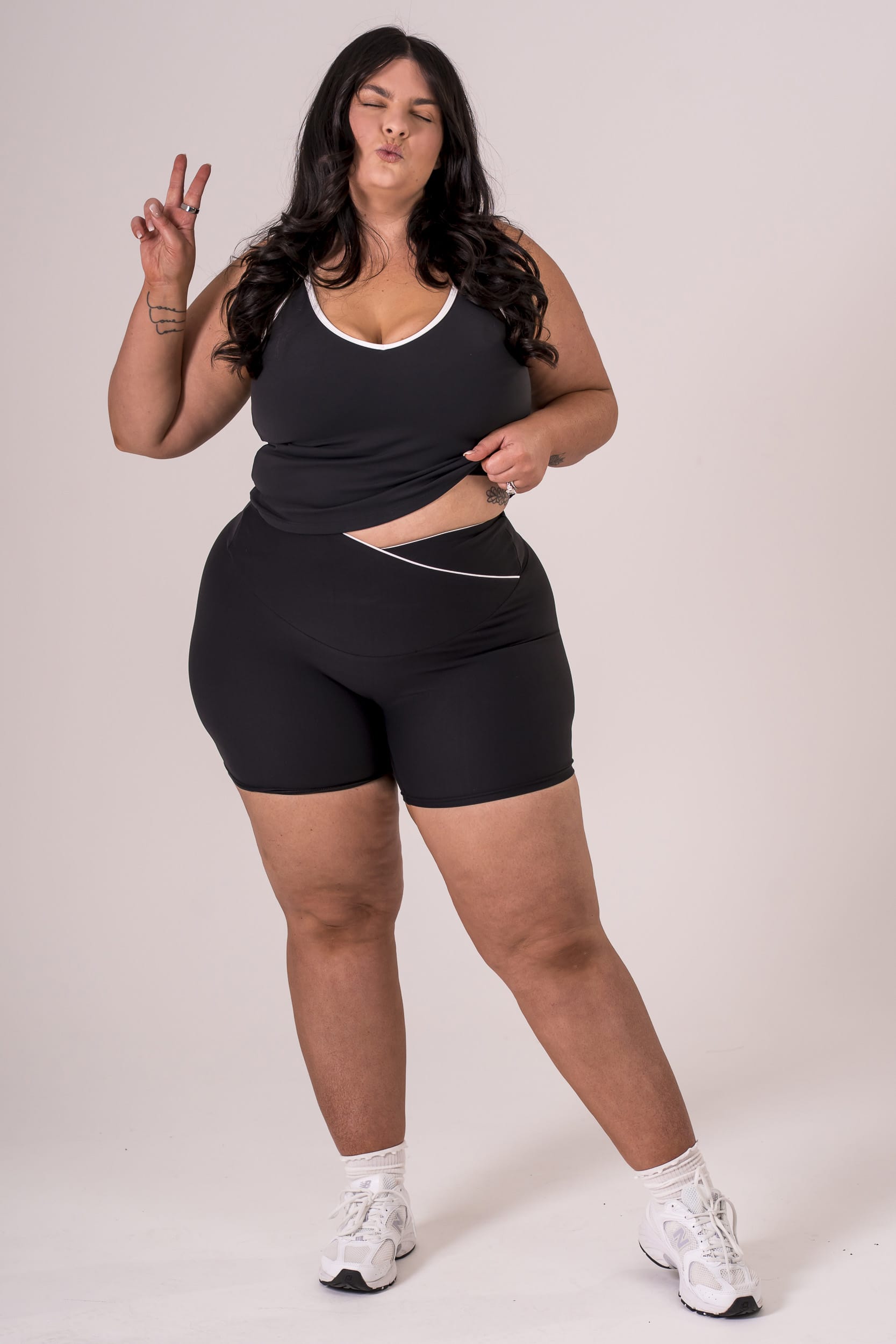 Black Duo Dynamic V Band 6" Shorts