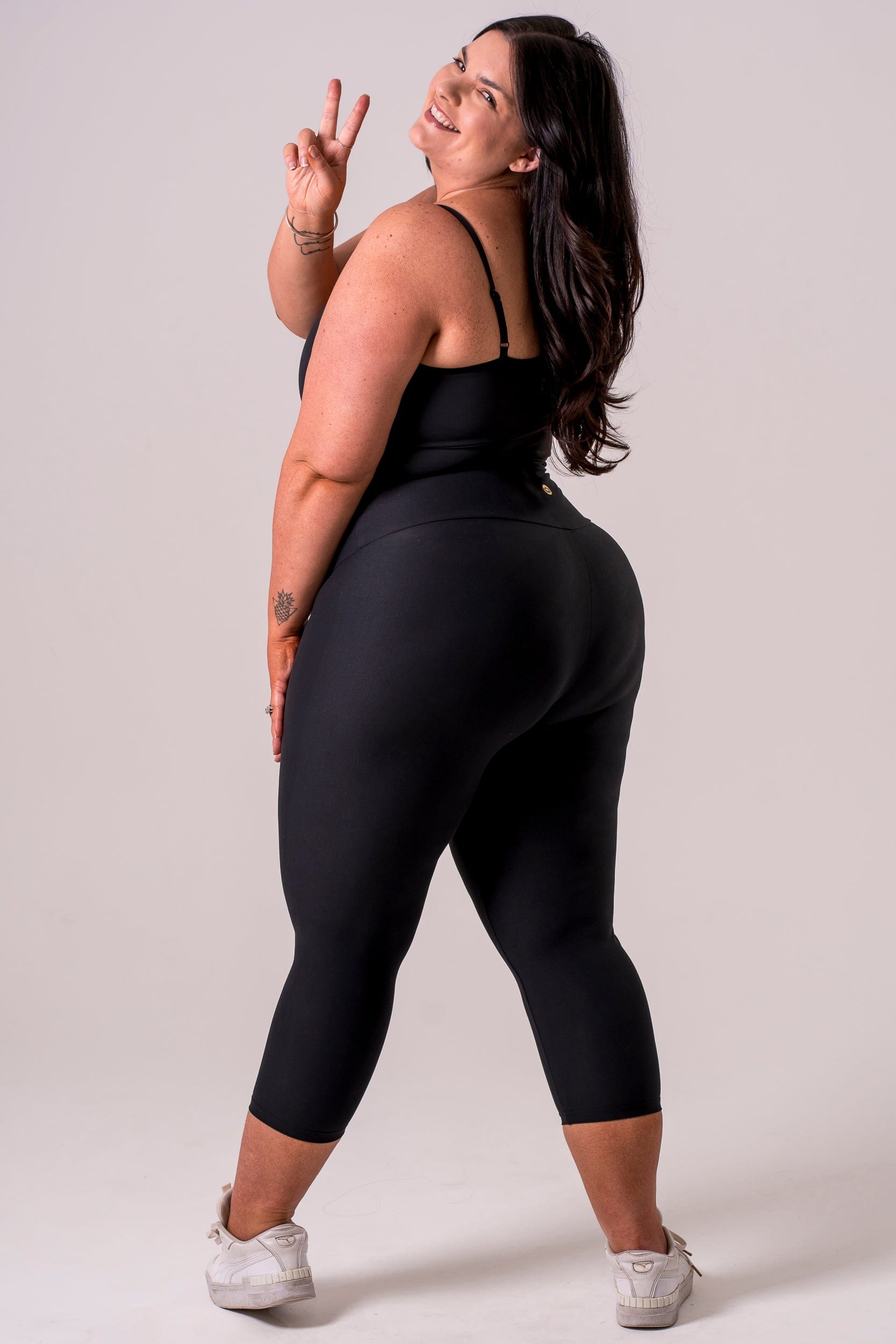 Black Dynamic High Waisted Capri Leggings