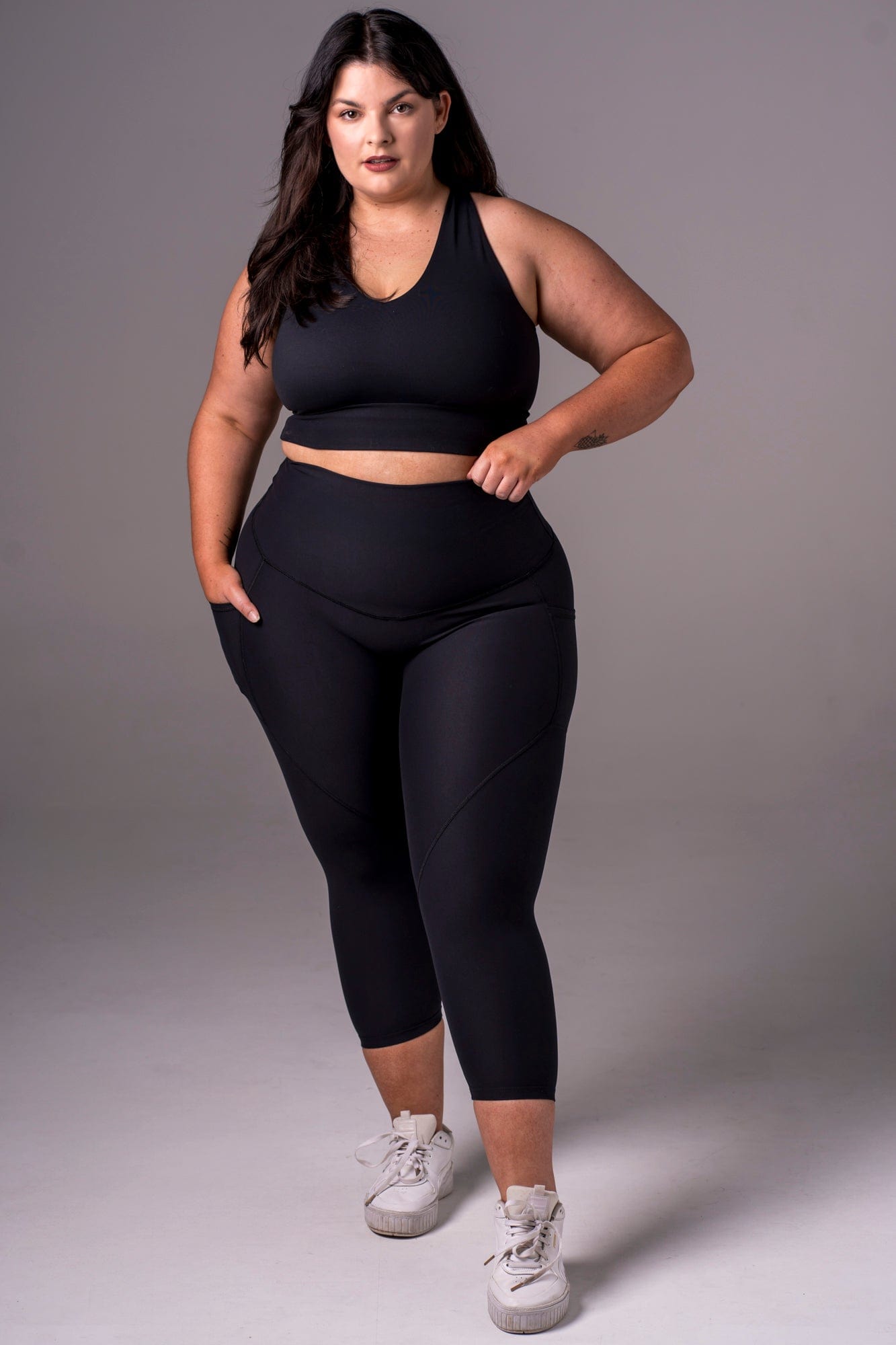 Black Dynamic High Waisted Pocket Shaper Capri Leggings