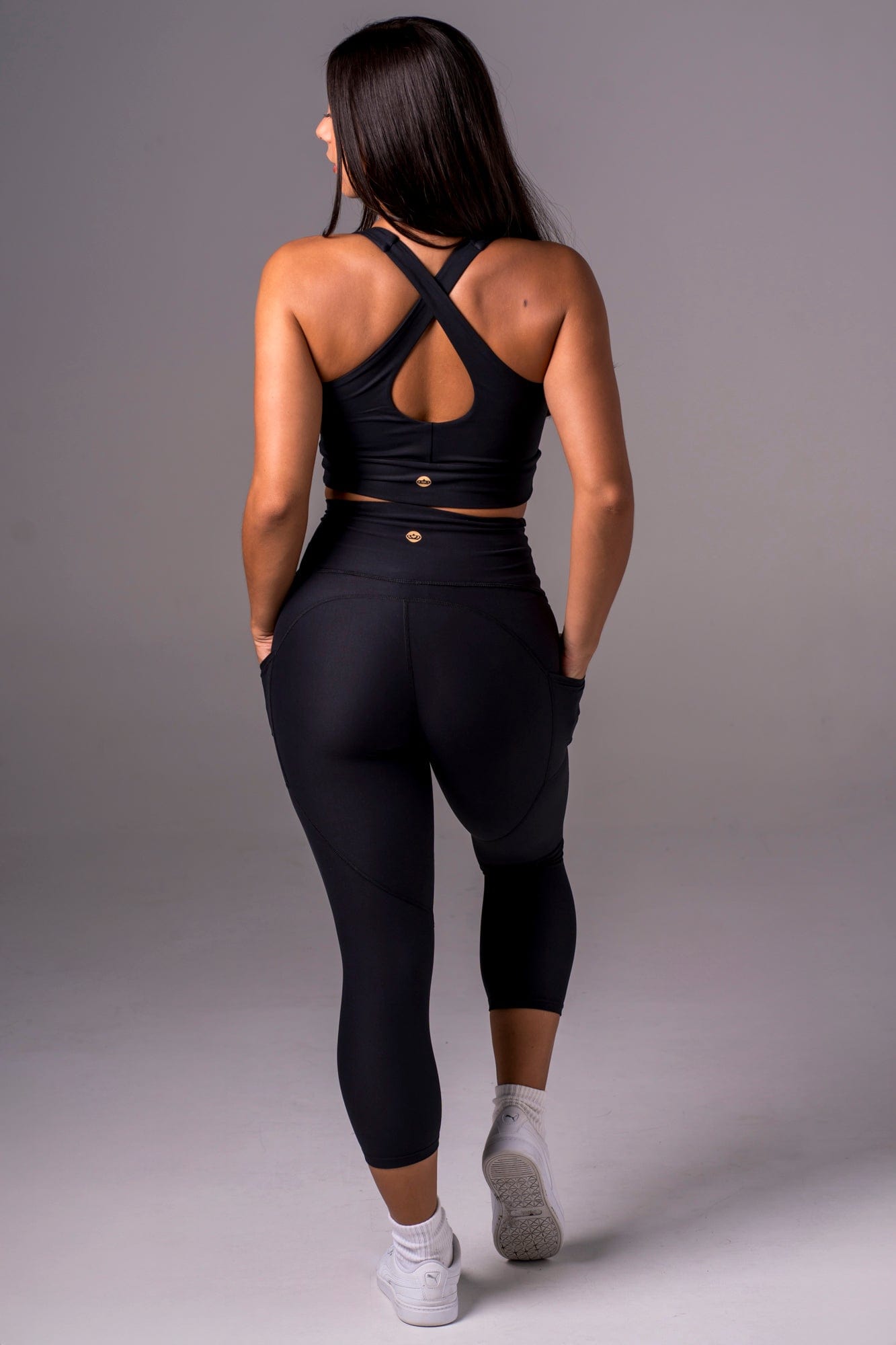 Black Dynamic High Waisted Pocket Shaper Capri Leggings
