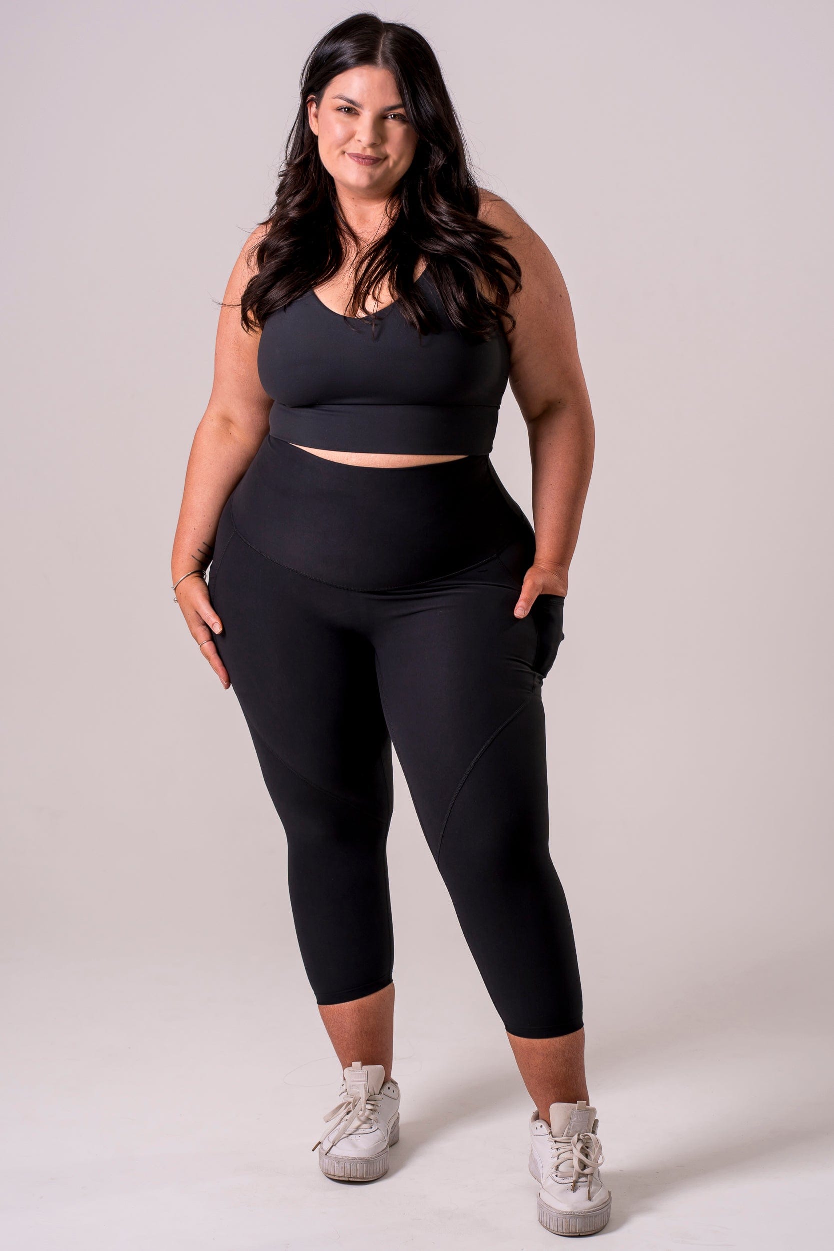 Black Dynamic High Waisted Pocket Shaper Capri Leggings