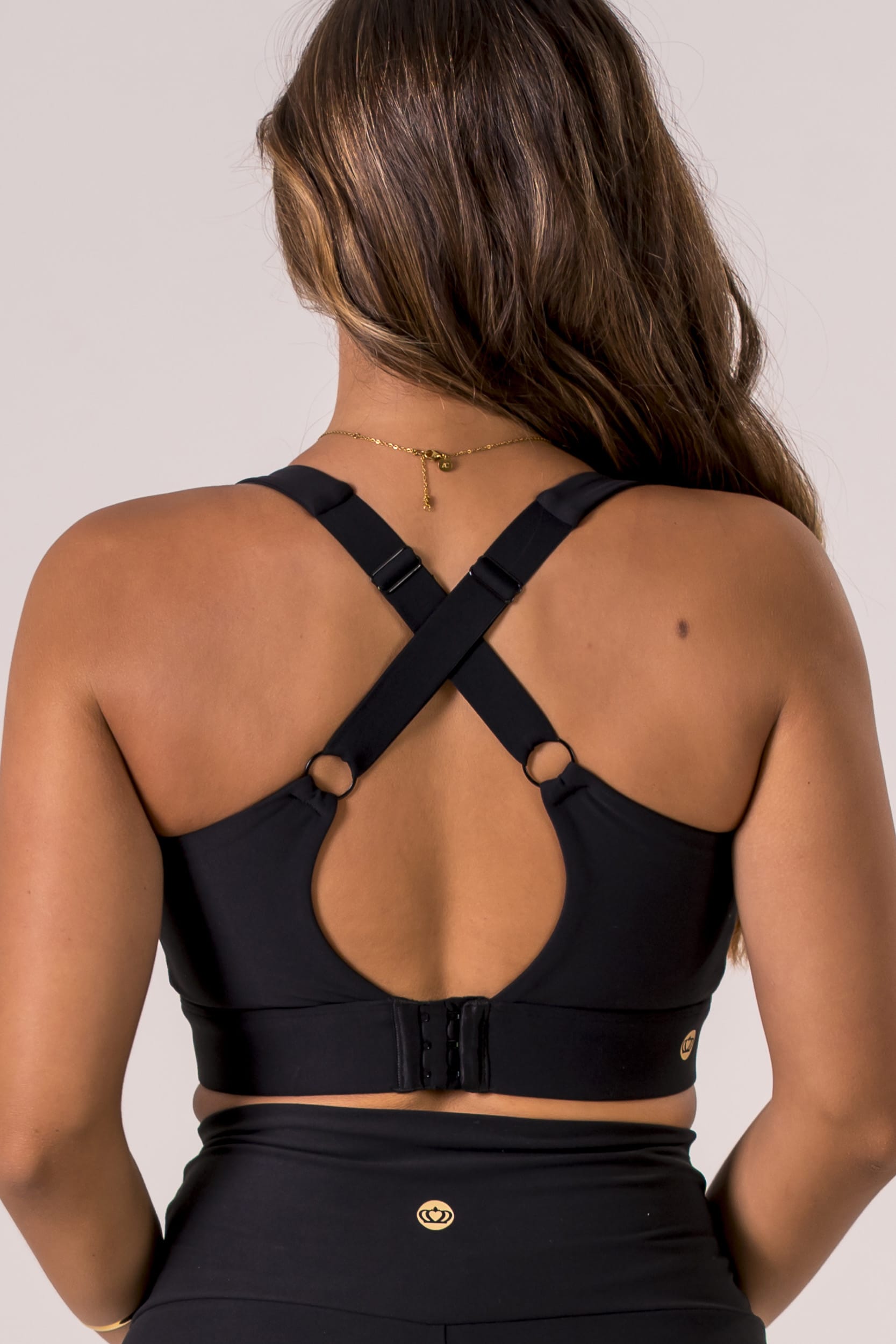 Black Dynamic Nova Crop
