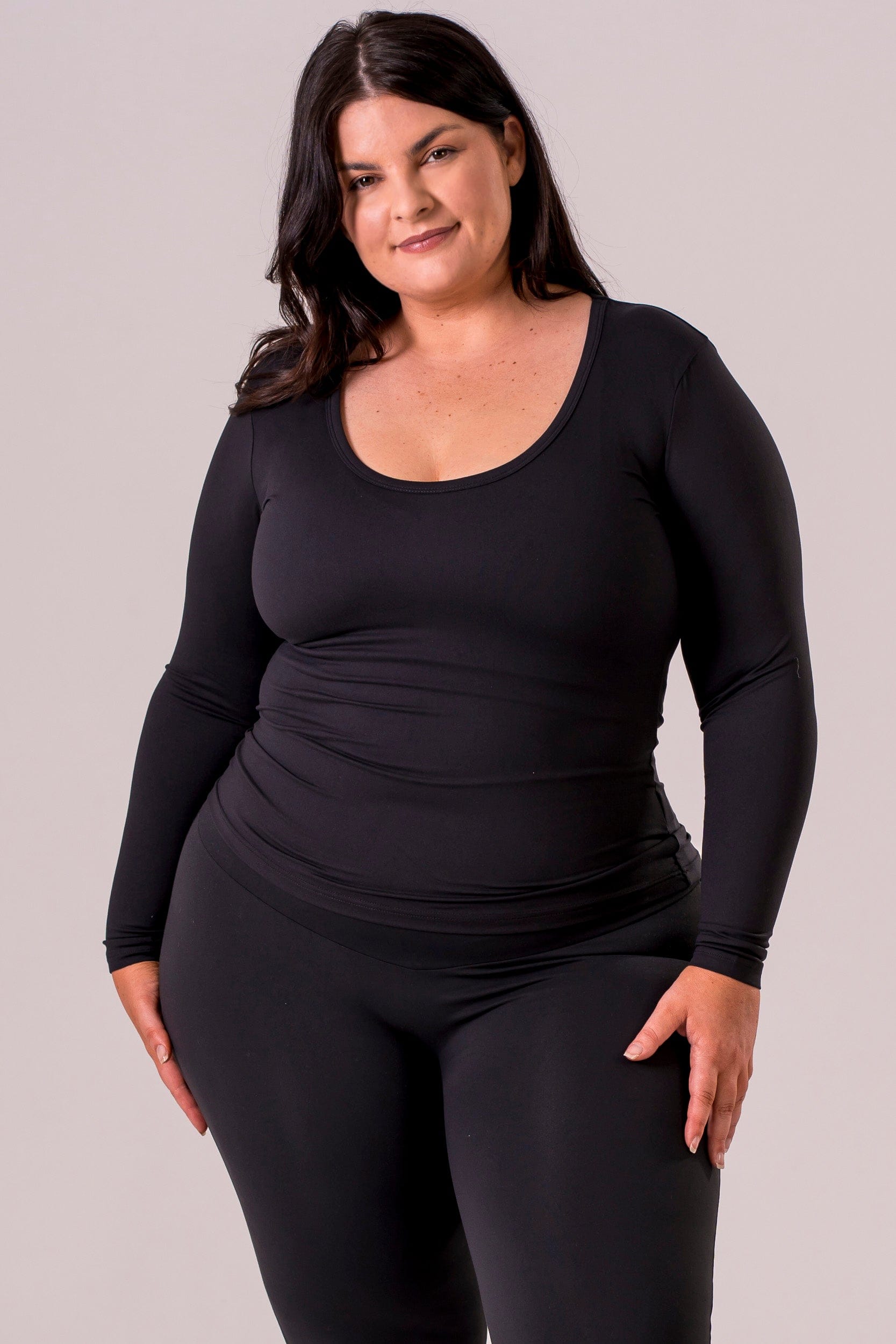 Black Fitted Scoop Neck Long Sleeve Tee