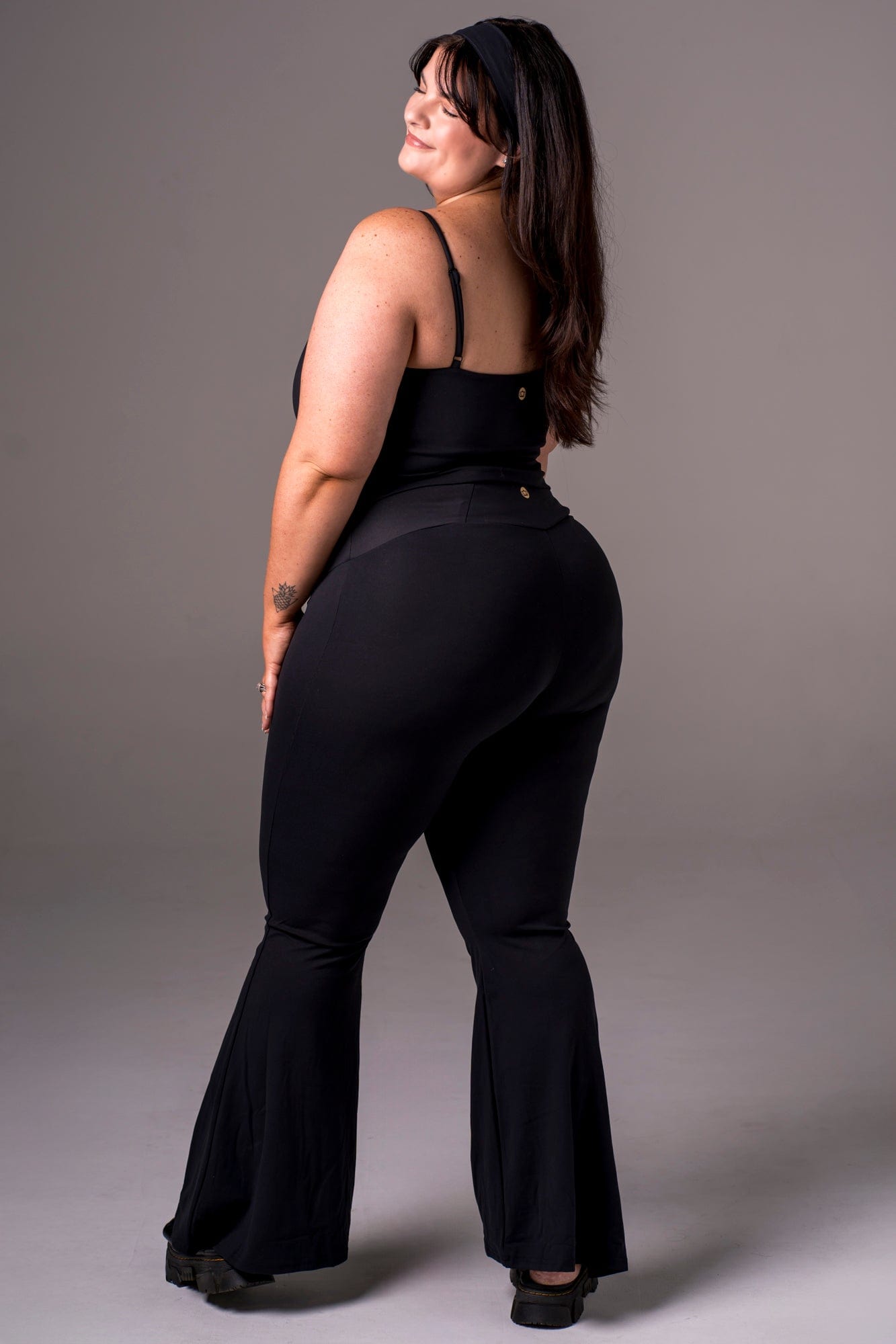 Black Luxe Pocket Yoga Pants