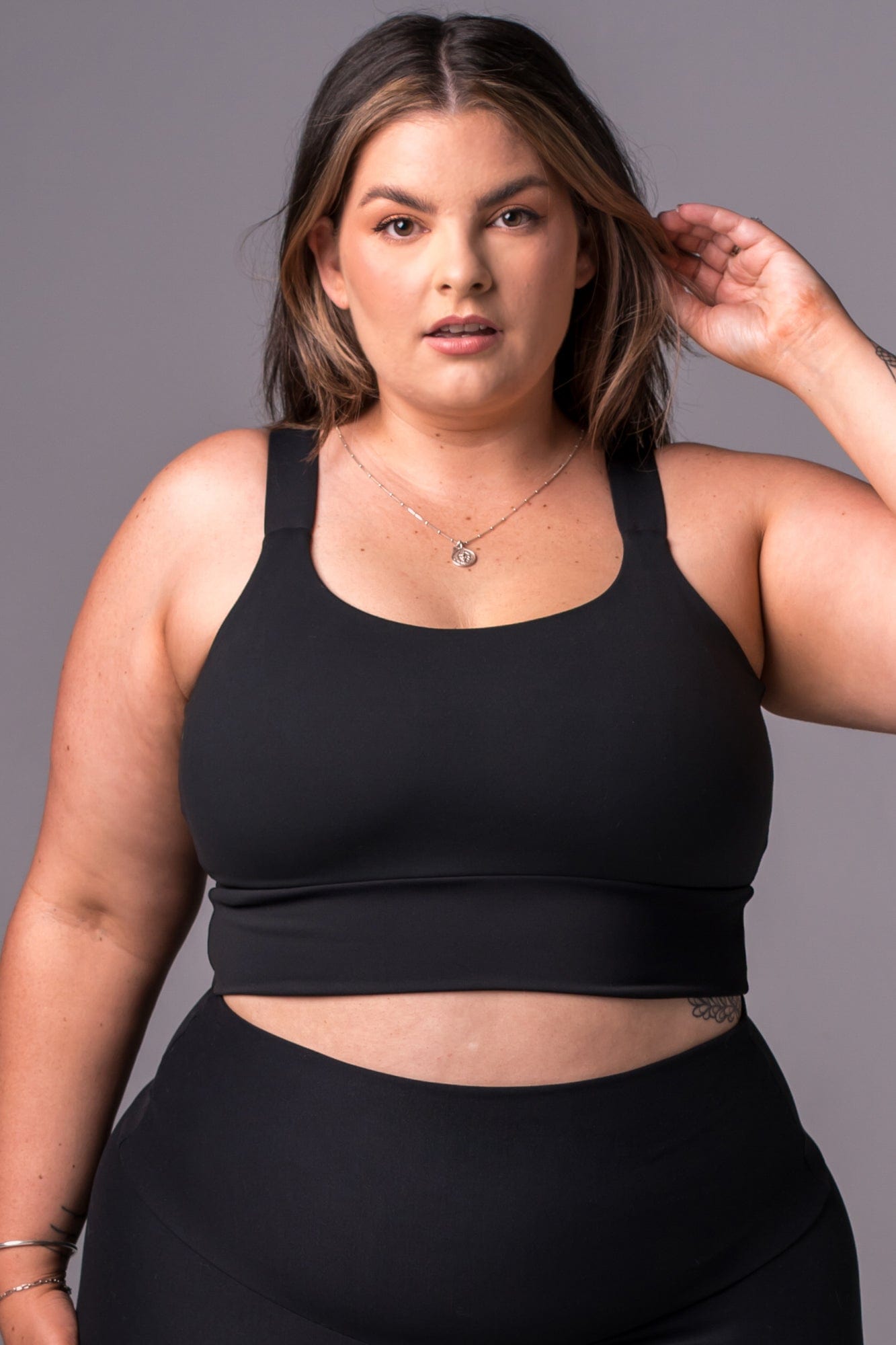Black Regal Luxe Yoga Crop