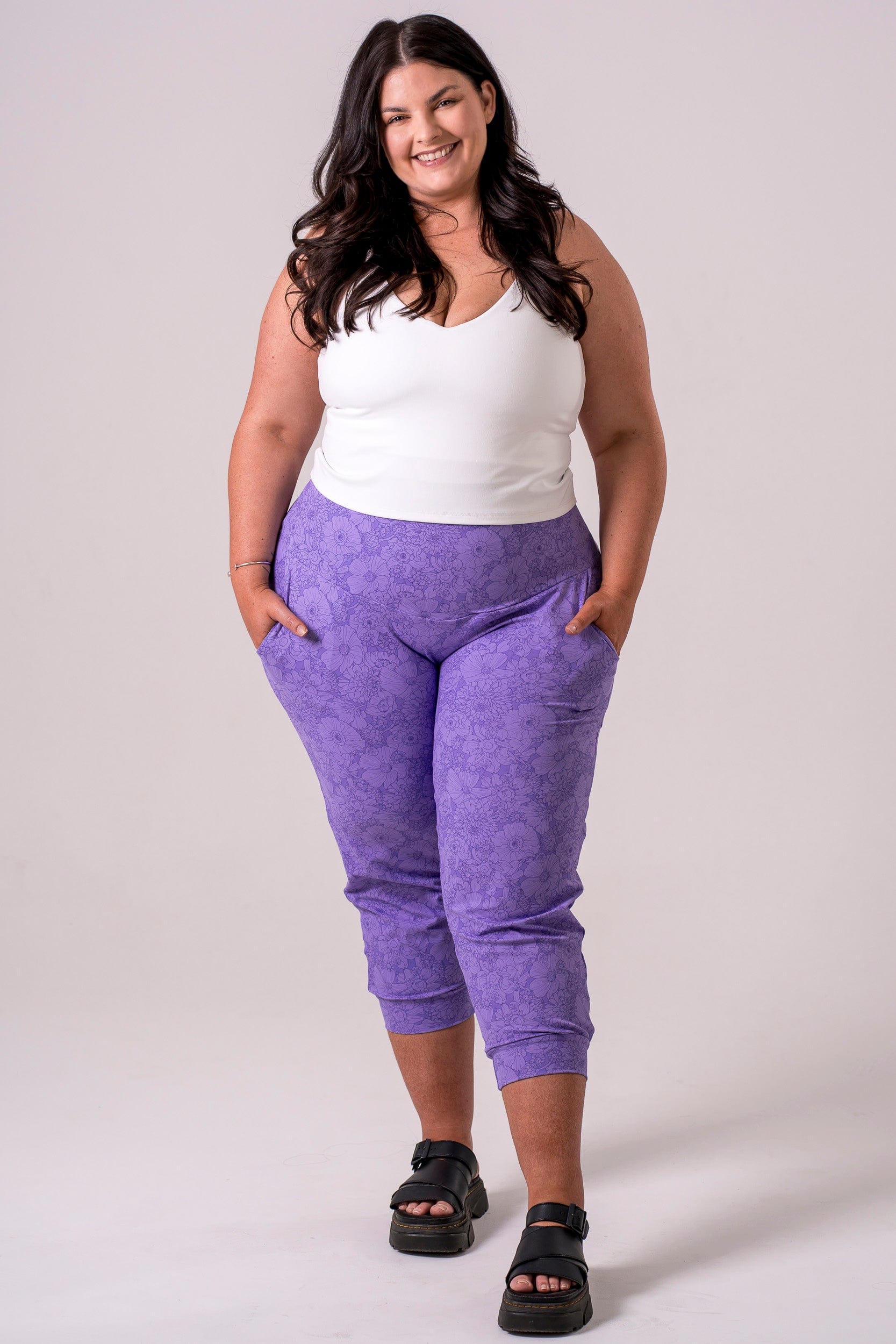 Blossom Luxe Capri Jogger