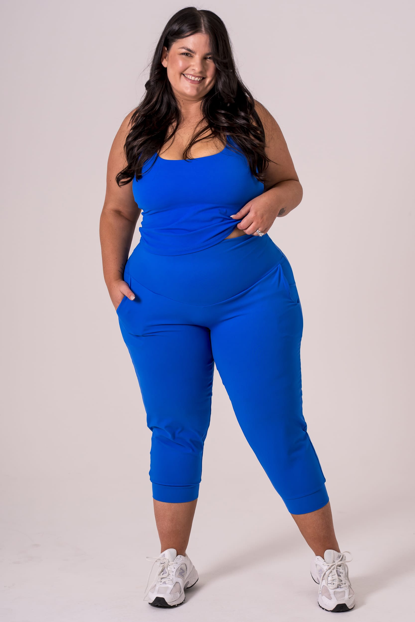 Electric Luxe Capri Jogger