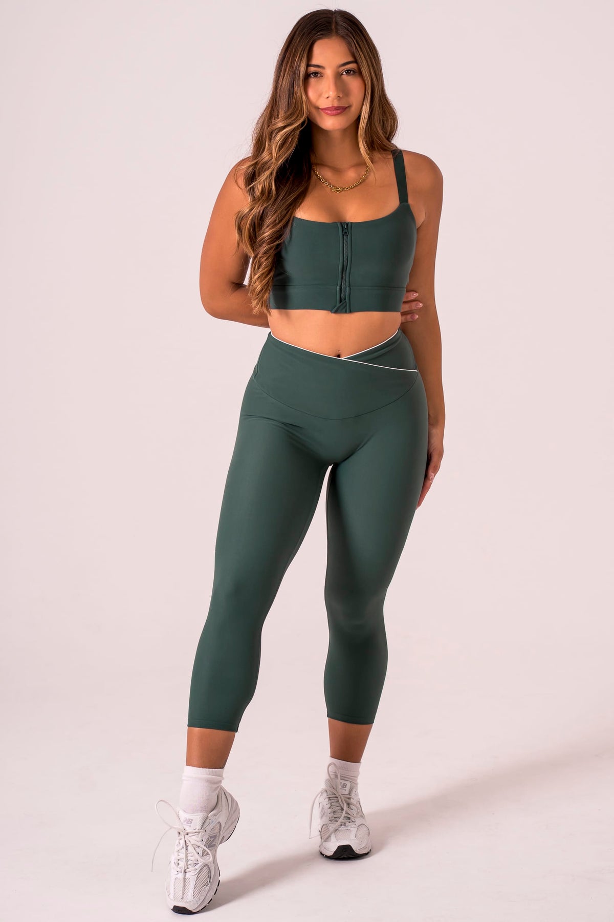 Emerald Duo Dynamic V Band Capri Leggings